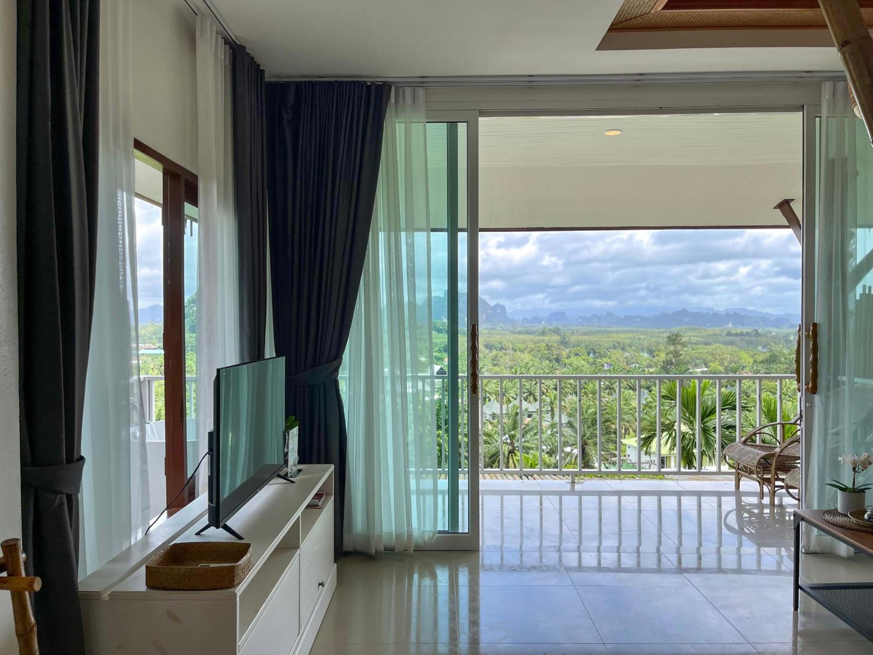 Jacuzzi Villa Five- Free Beach Shuttle - Photo 20