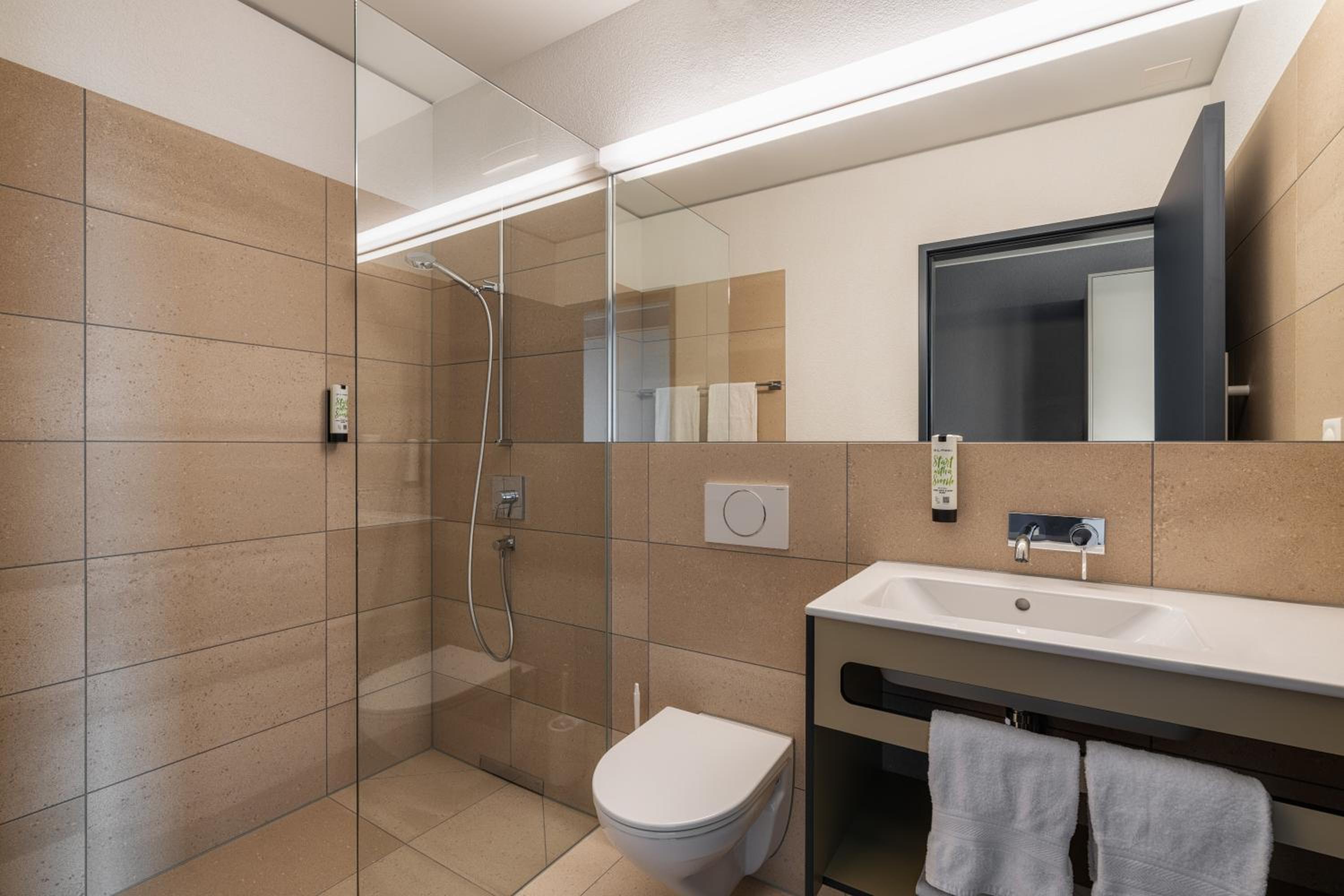 Double or Twin Room Economy - Photo 4