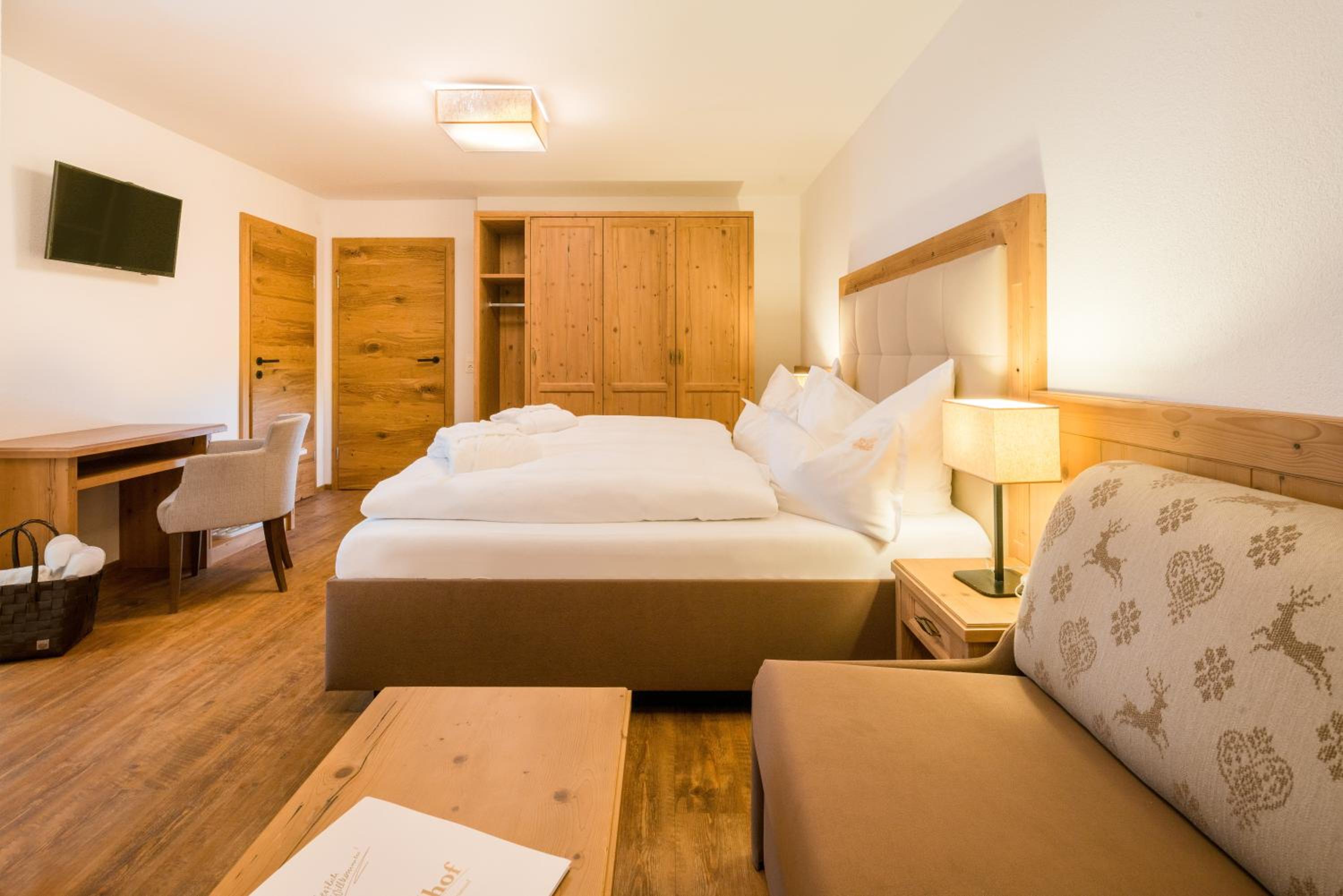 Basic Triple Room photo 2
