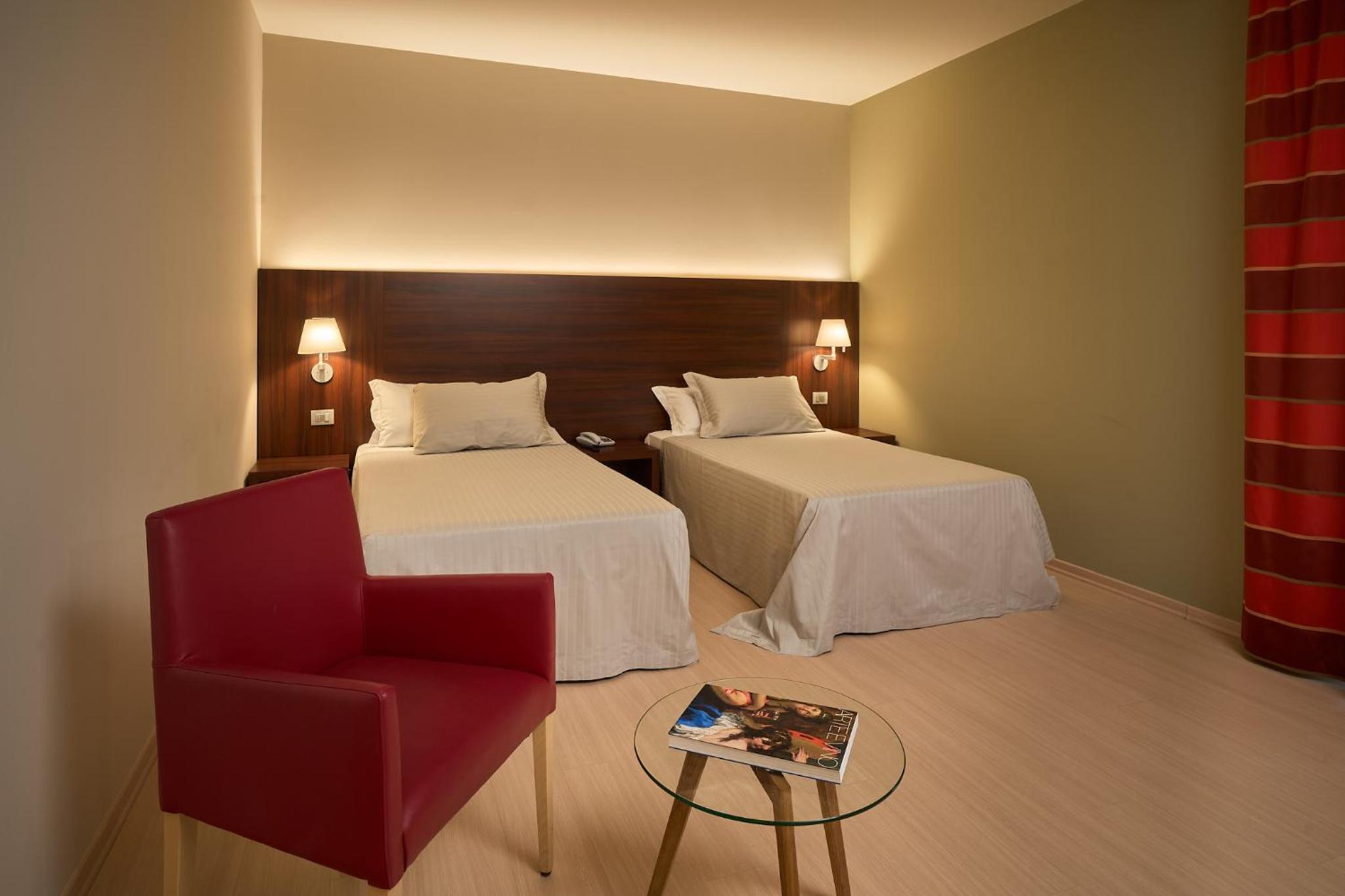 Superior Twin Room - Photo 31