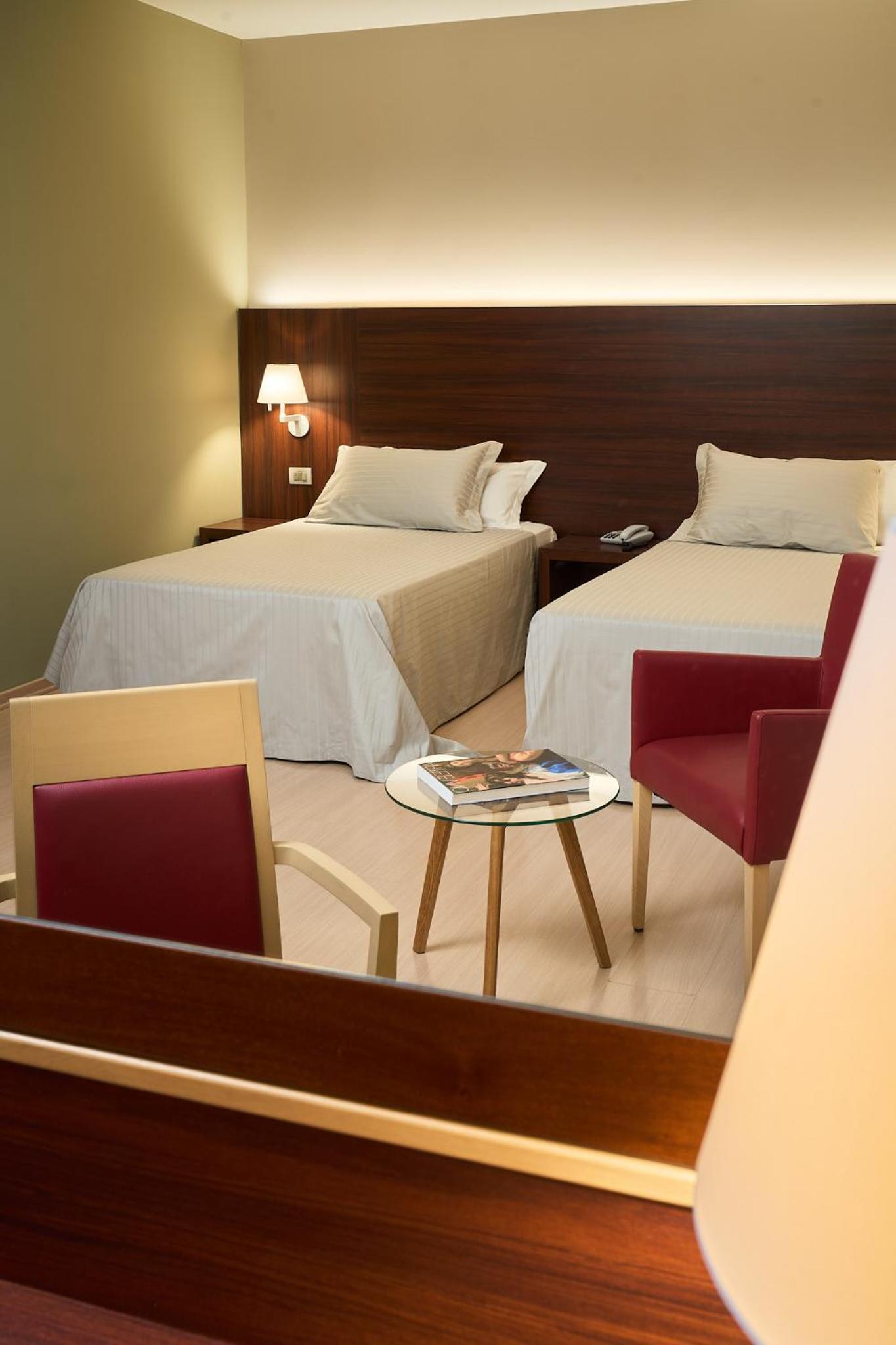Superior Twin Room - Photo 27