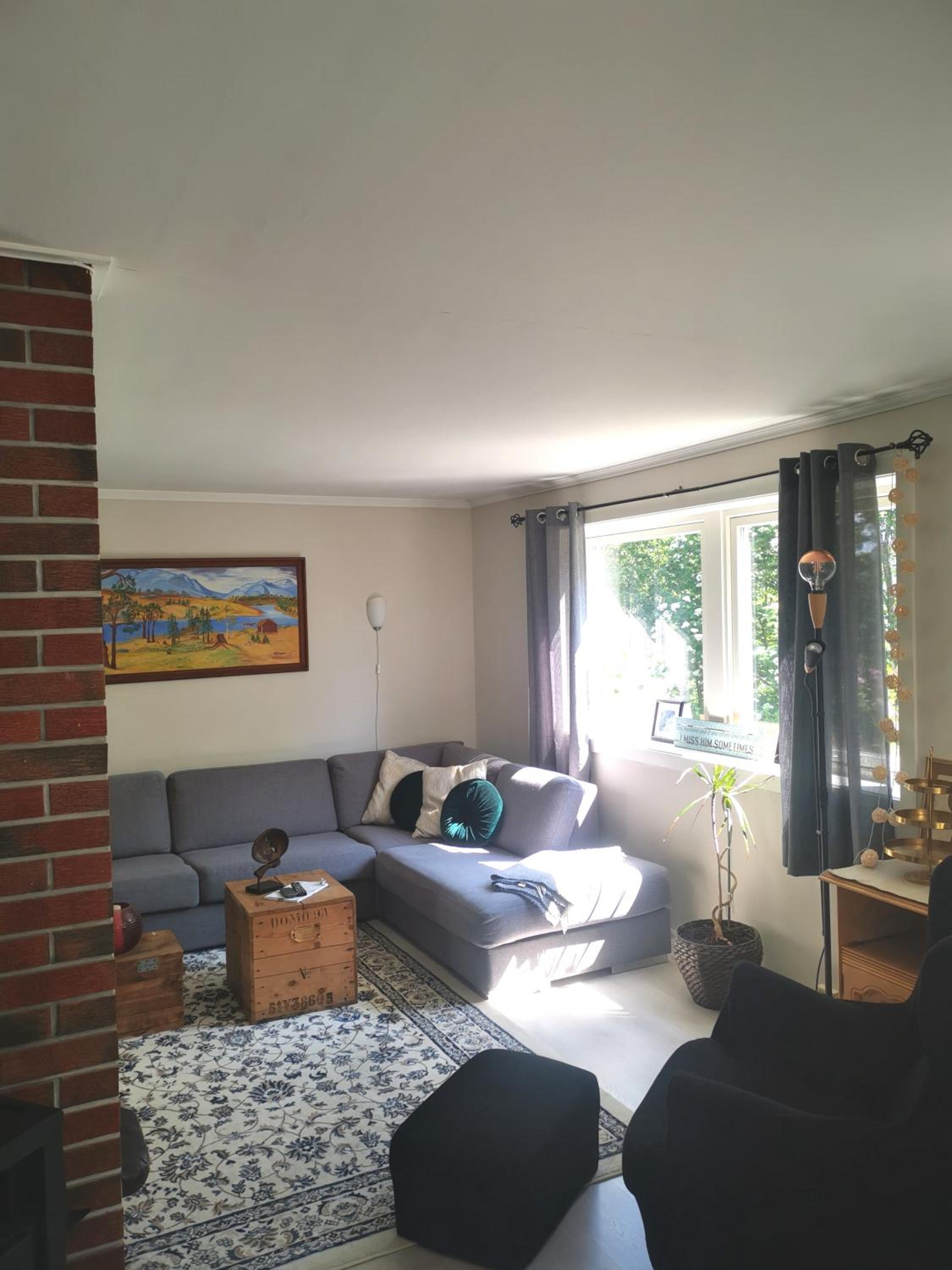 Three-Bedroom House - Photo 5