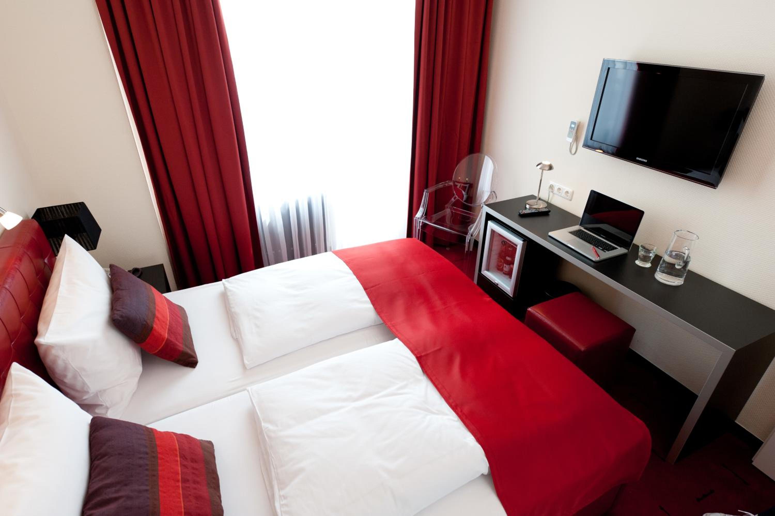 Double Room - Photo 1
