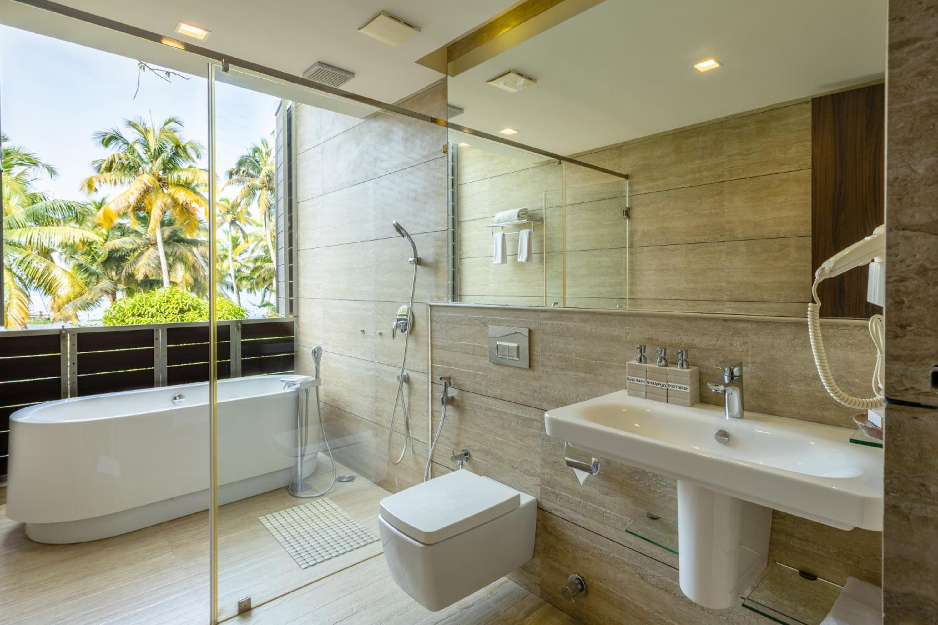 Apartment photo 3