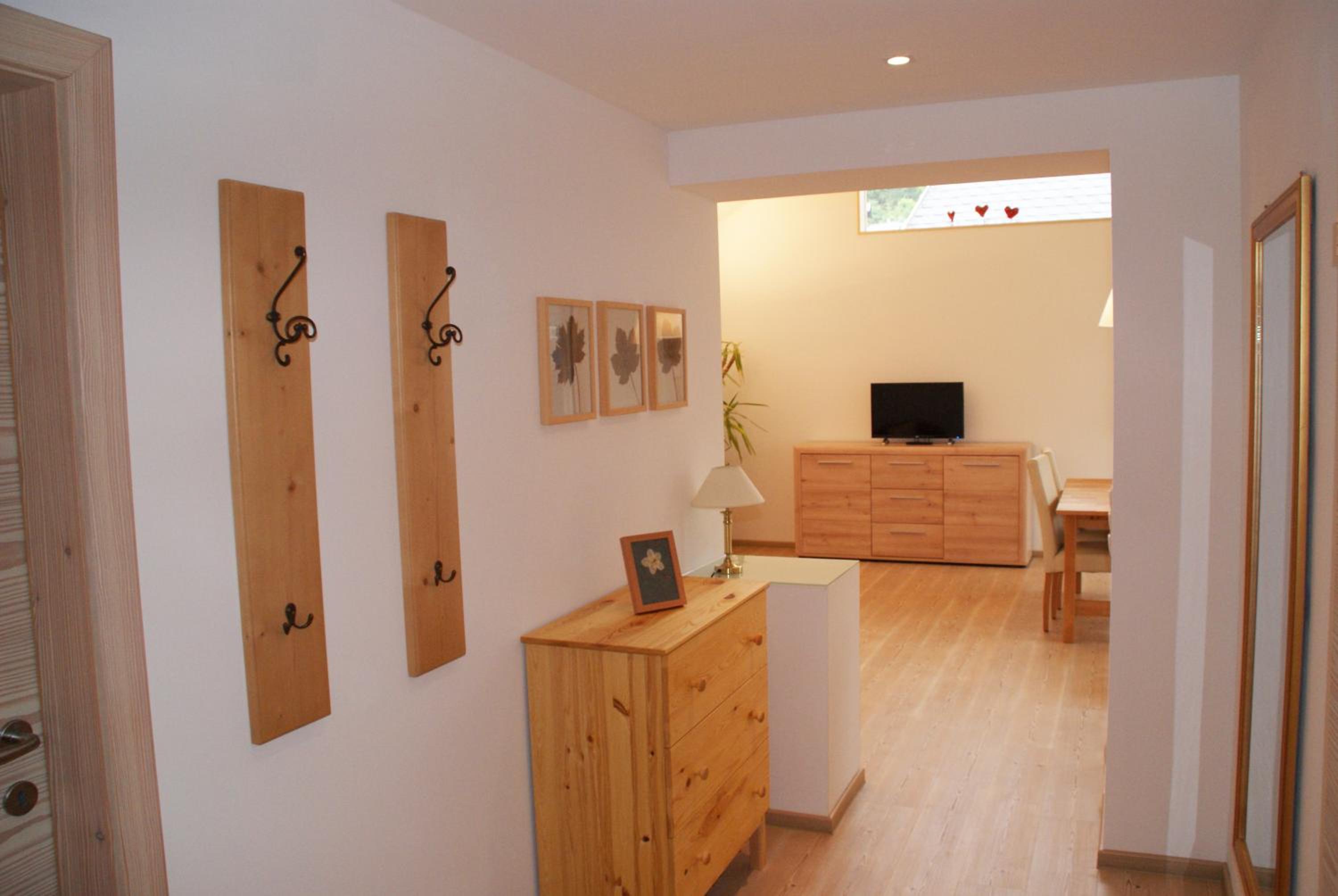 Two-Bedroom Apartment with Lake View photo 3