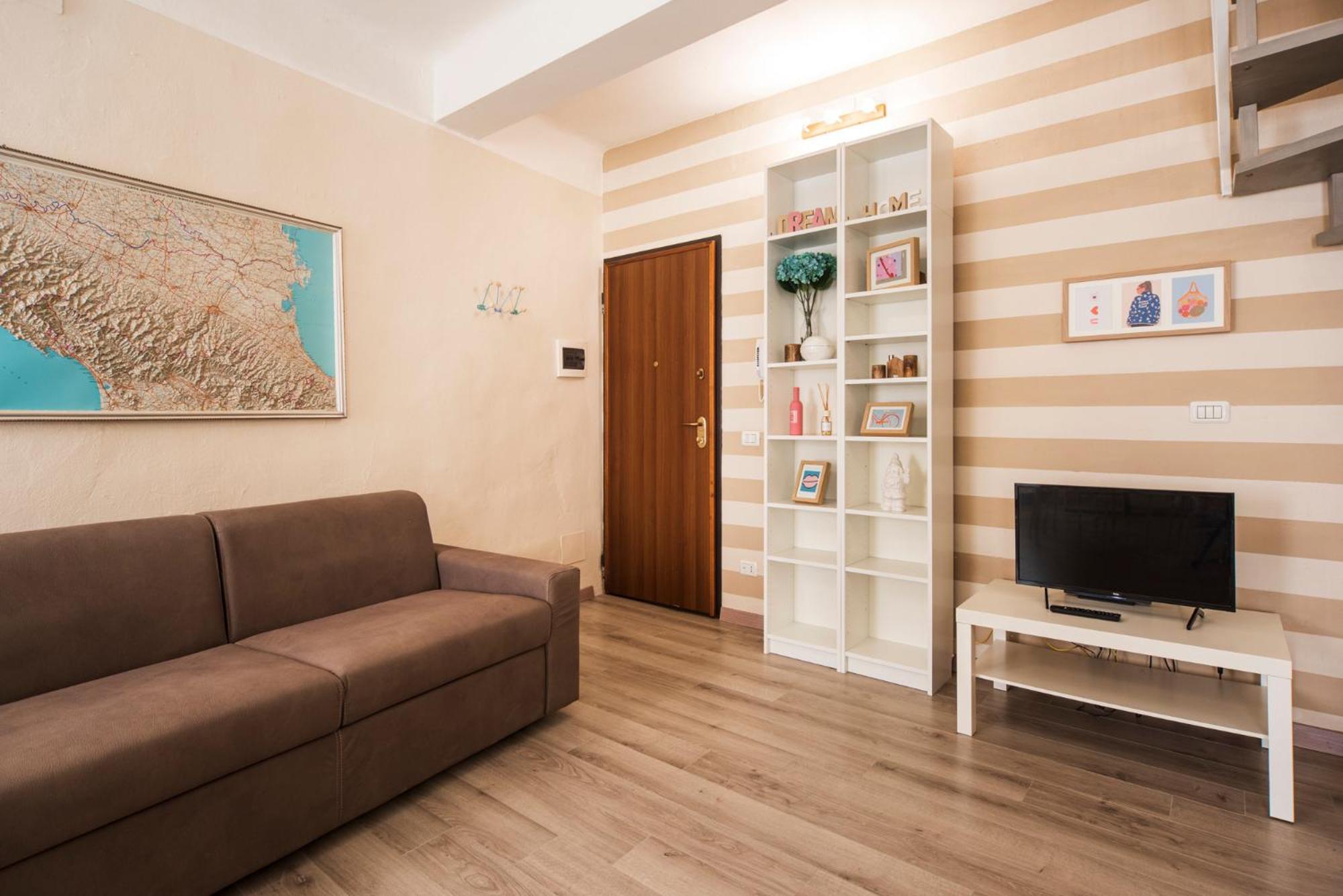 Apartment - Split Level photo 2