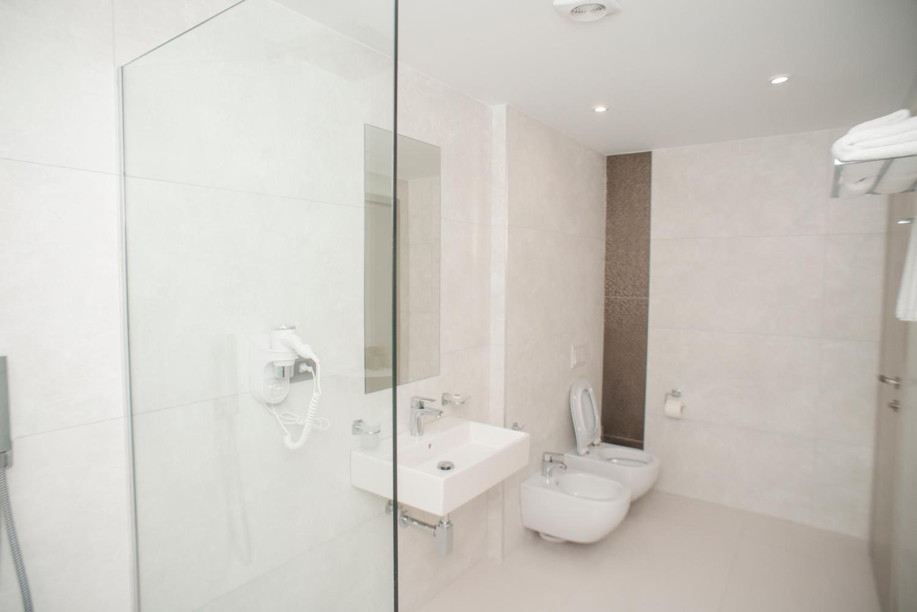 Deluxe Double Room with Balcony and Sea View photo 2