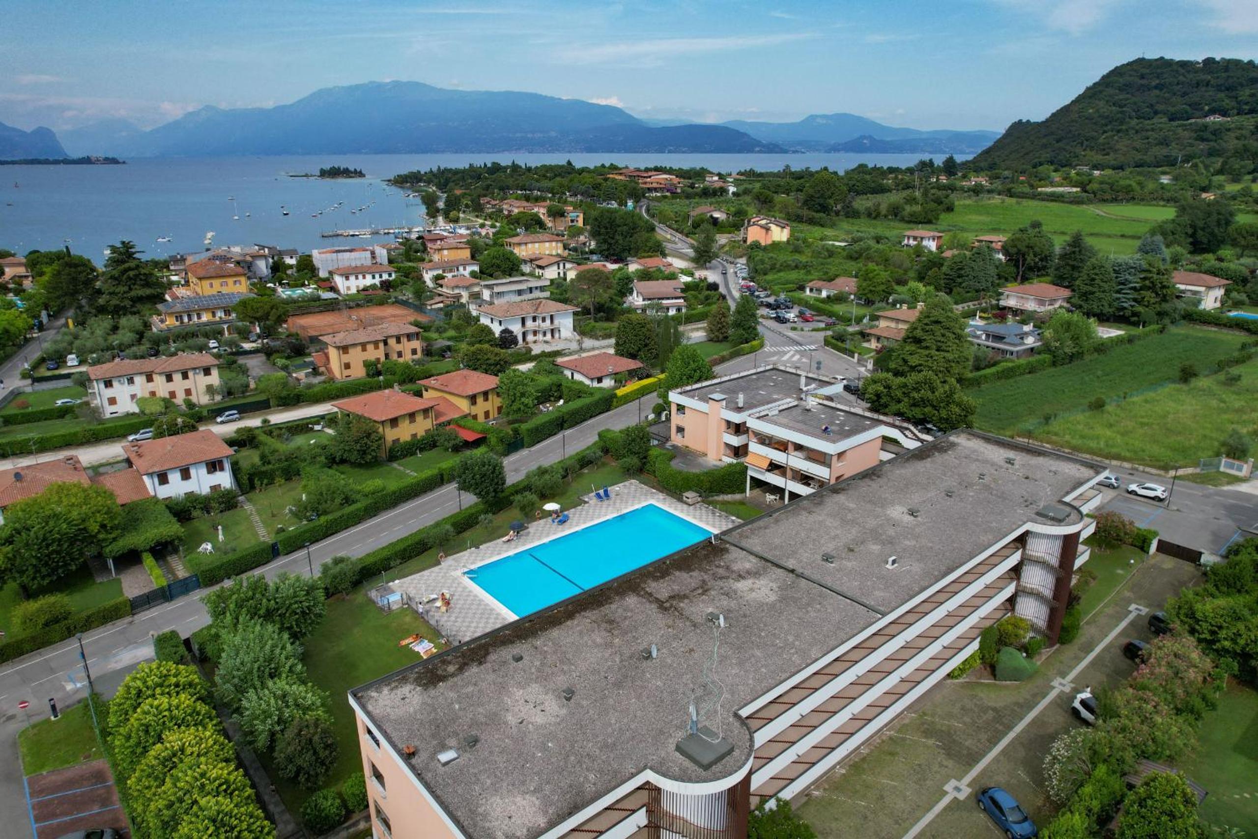 Apartment With Pool View  photo 3