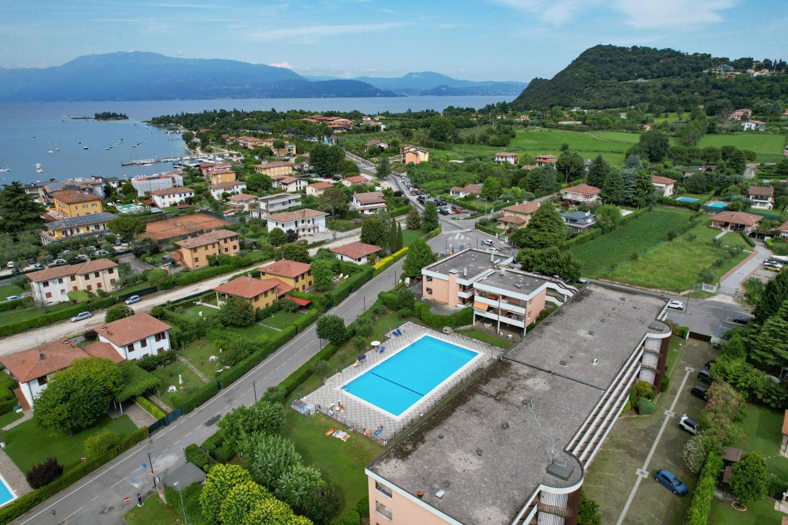 Apartment With Pool View  photo 2