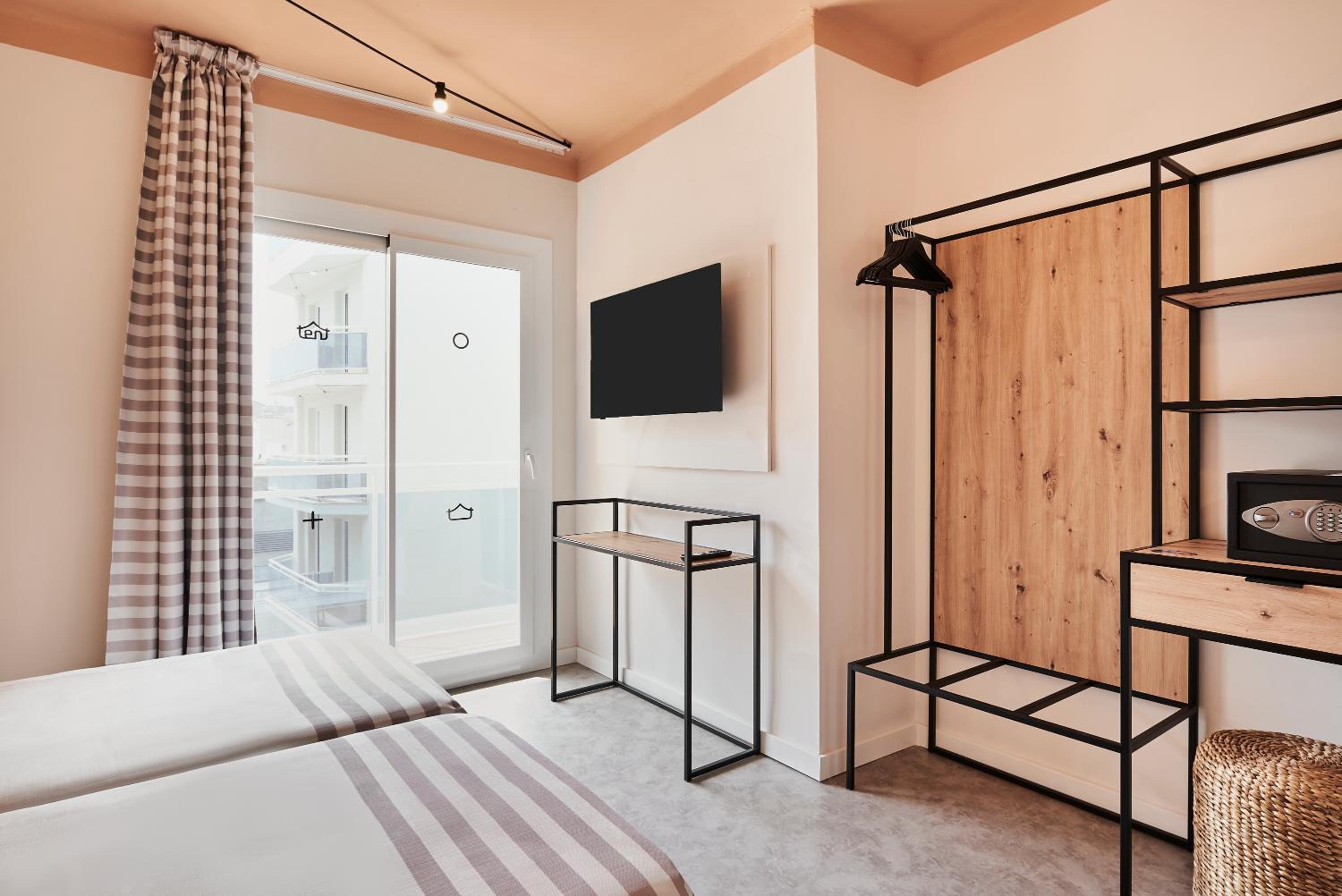 Double Room - Bed & Unlimited Brunch - Photo 5