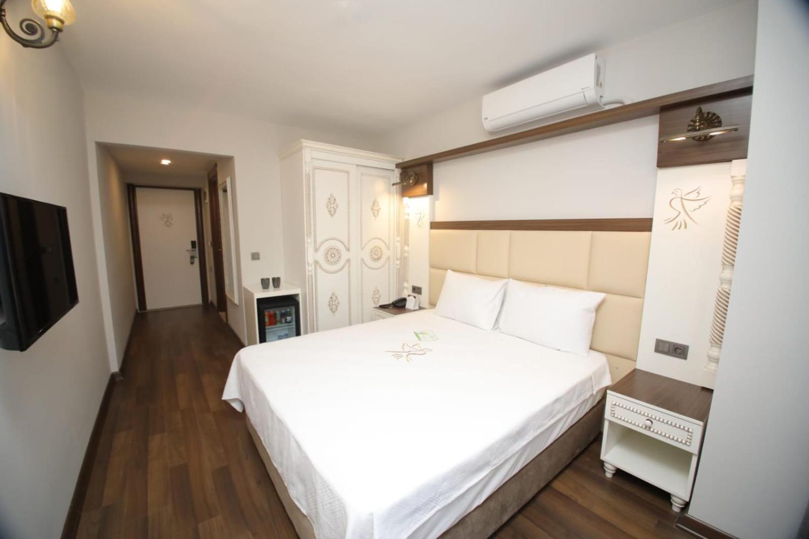 Standard Double Room - Photo 5