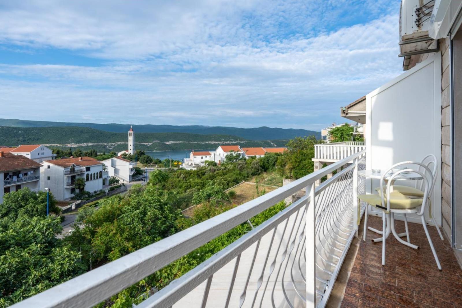 Apartment With Balcony photo 1