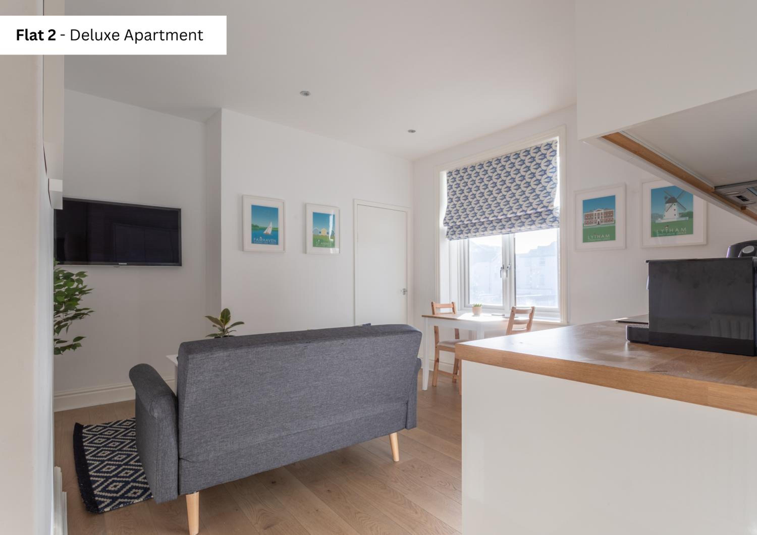 Deluxe Apartment photo 3