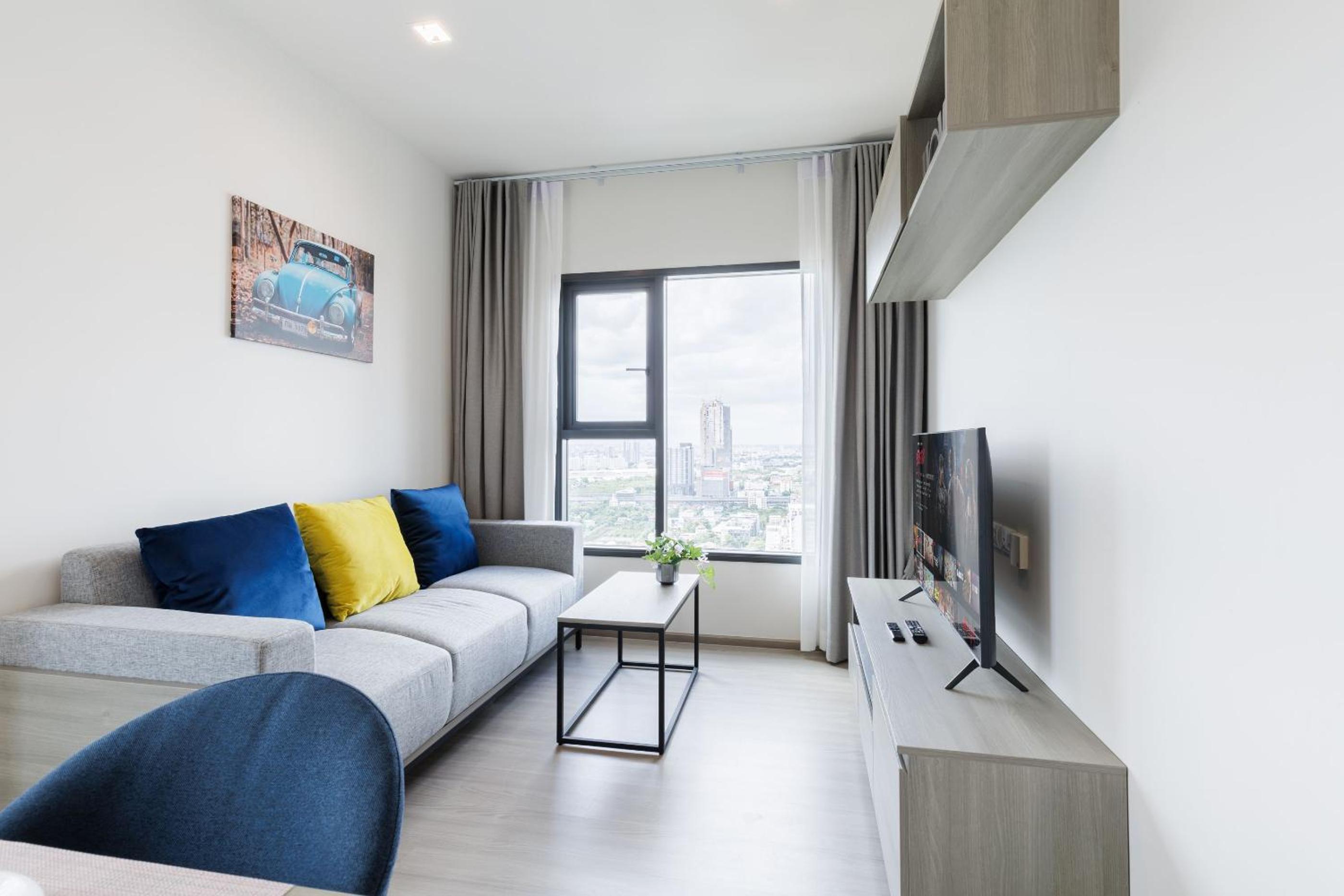 Apartment photo 1