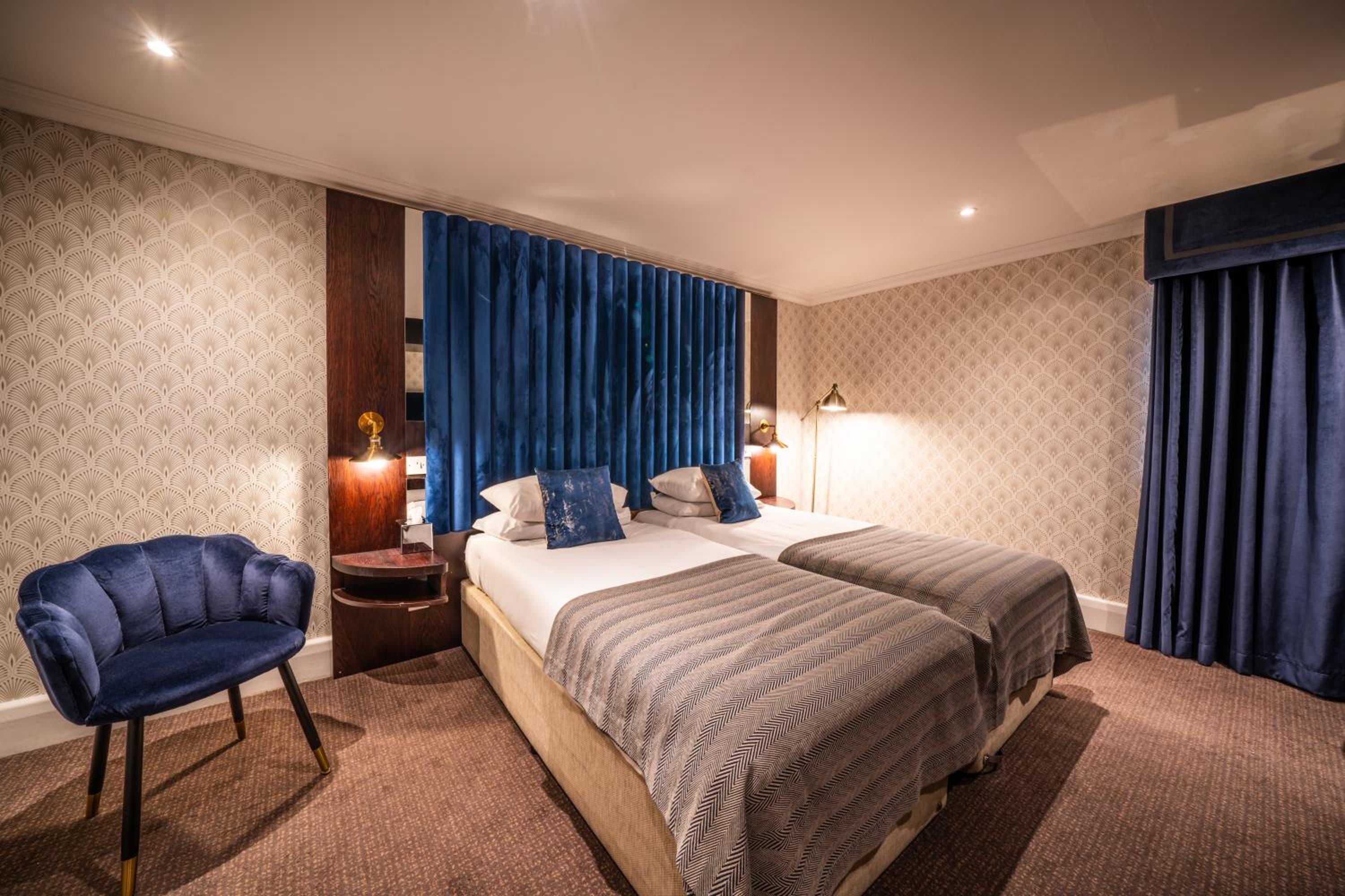 Club Twin Room - Photo 4