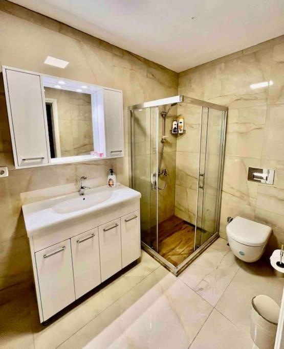 Three-Bedroom Villa photo 3