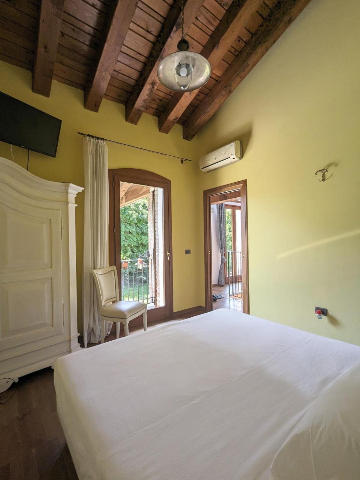 Double or Twin Room photo 1
