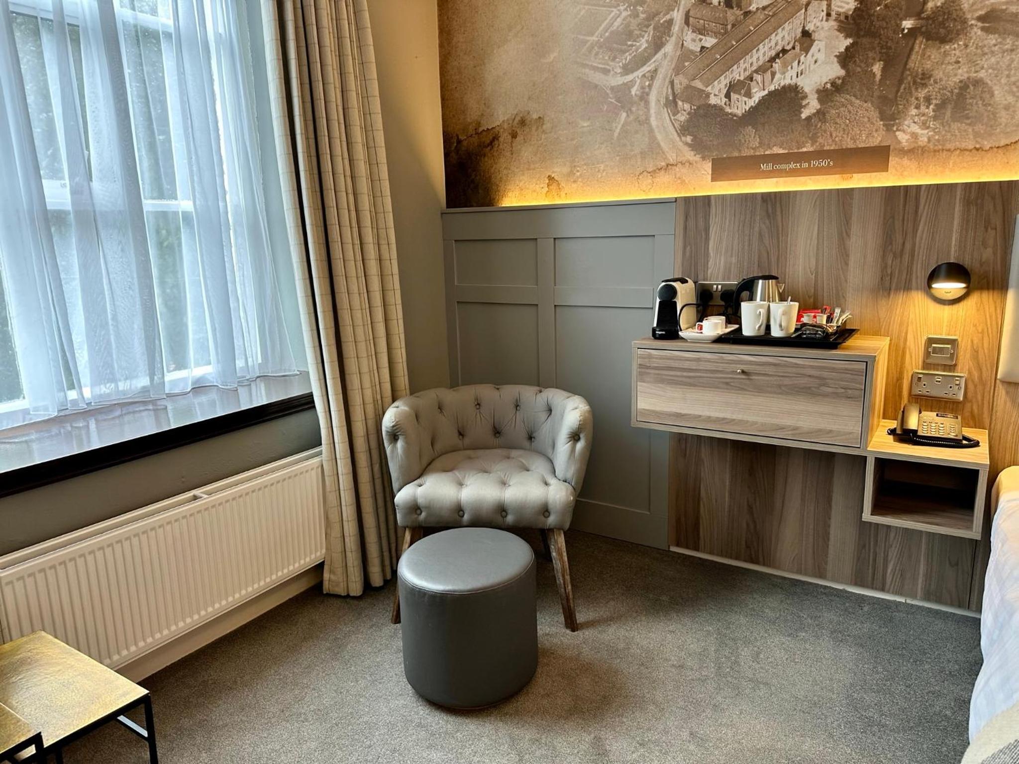 Executive King Room - Photo 10