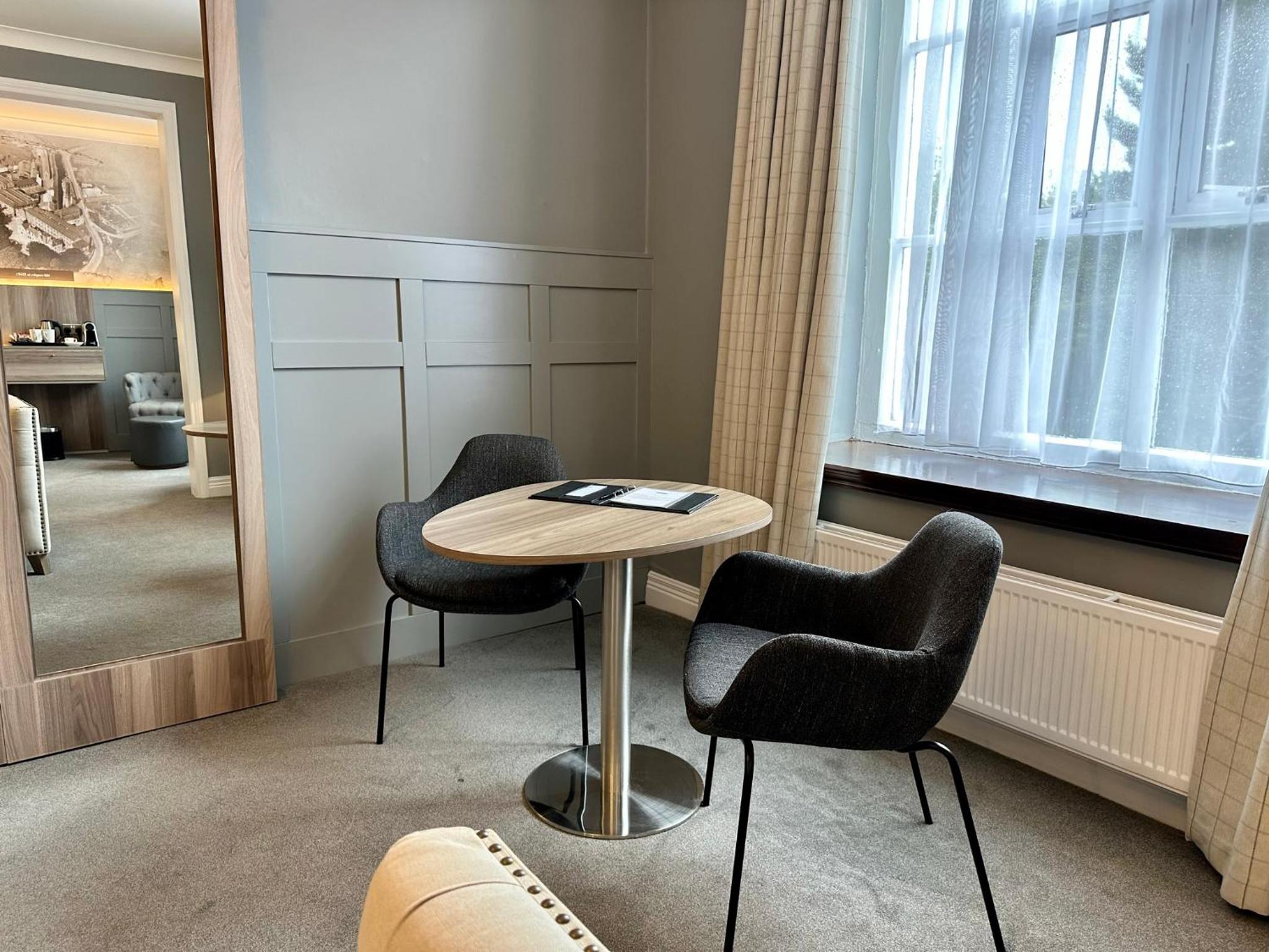 Executive King Room - Photo 3