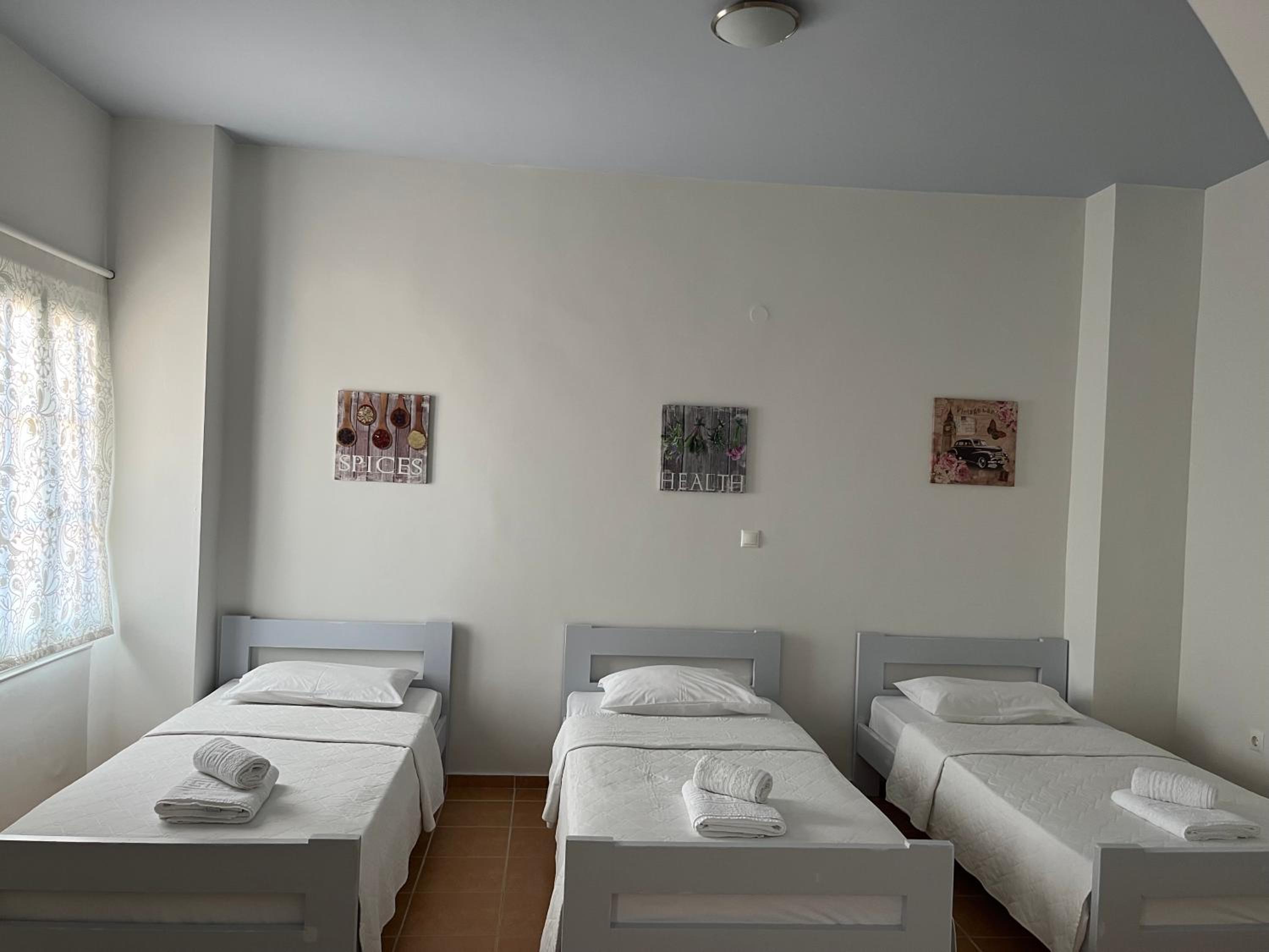 Quintuple Room with Panoramic Sea View photo 2