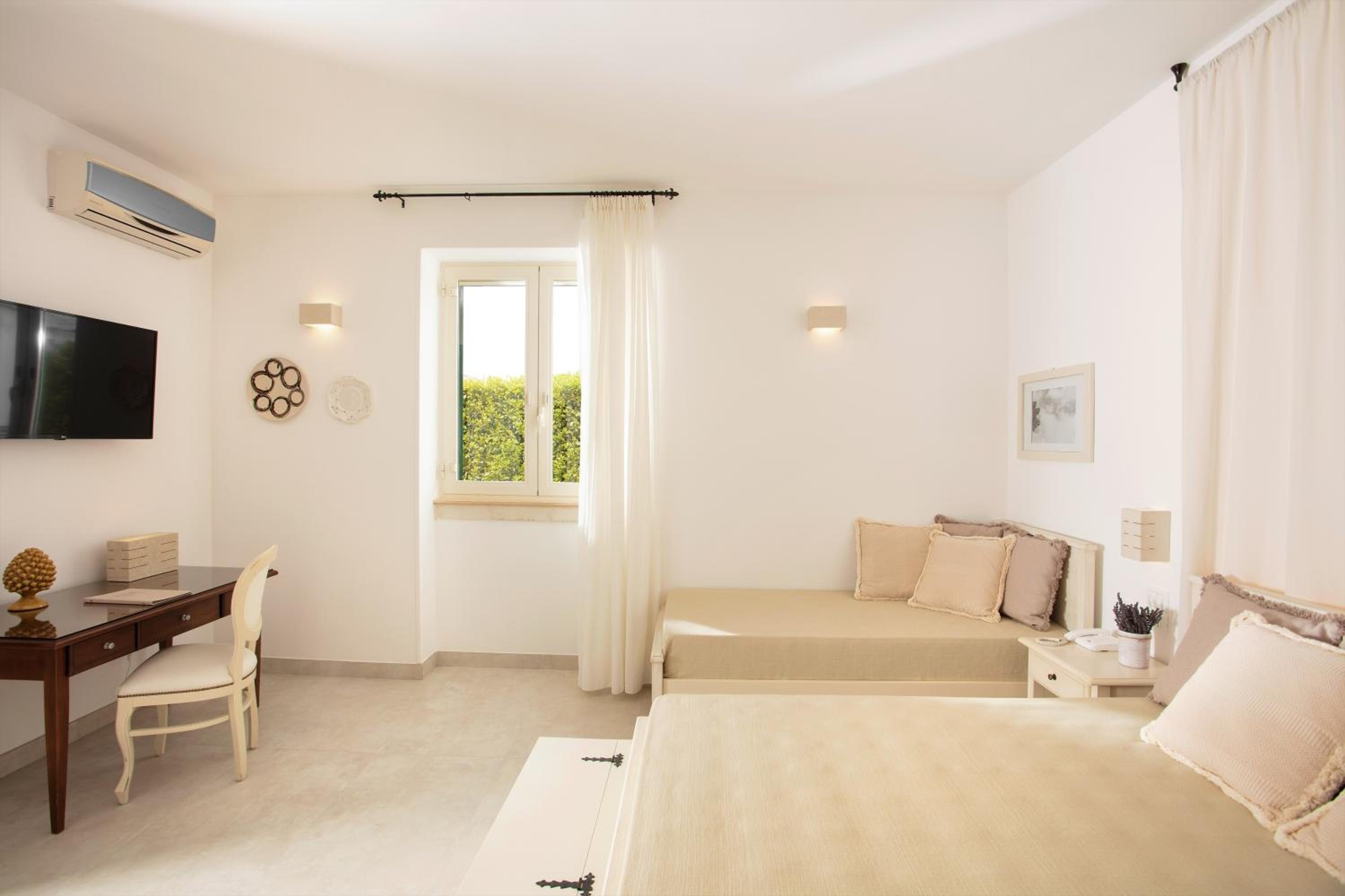 Premium Double Room photo 2