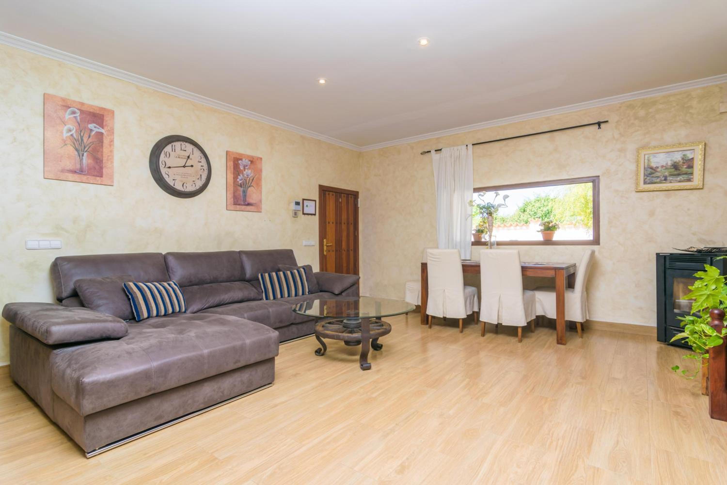 Villa de Cuatro Habitaciones