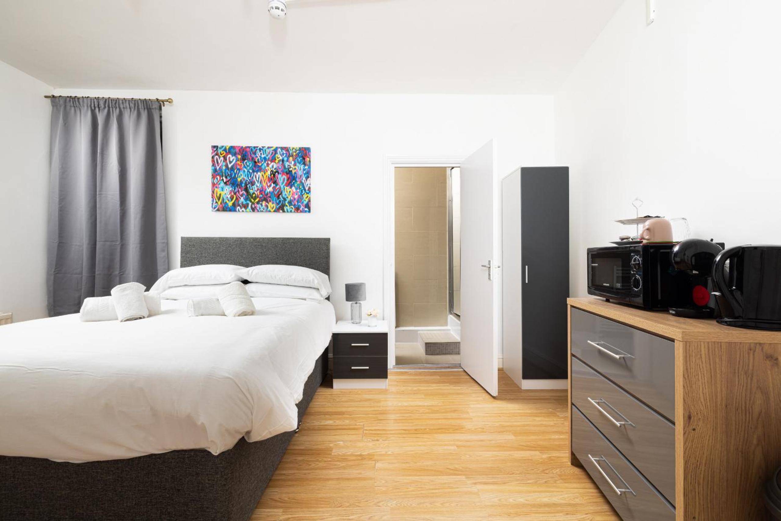 Deluxe Double Room with Shower photo 1