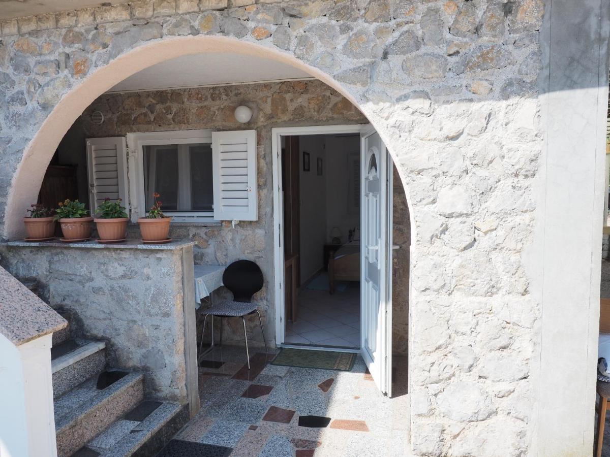 Studio with Balcony