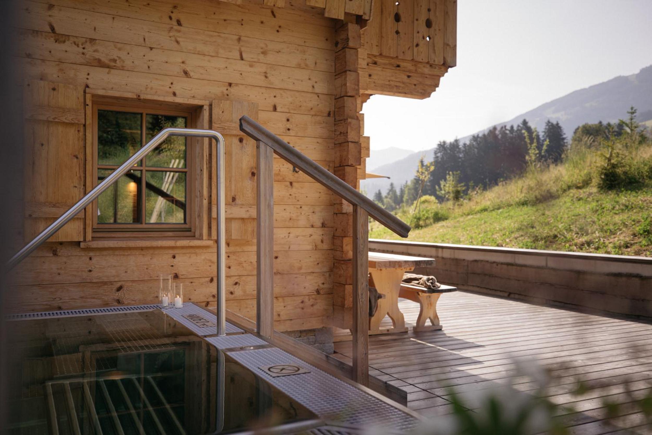 Two-Bedroom Chalet With Private Whirlpool - Photo 33