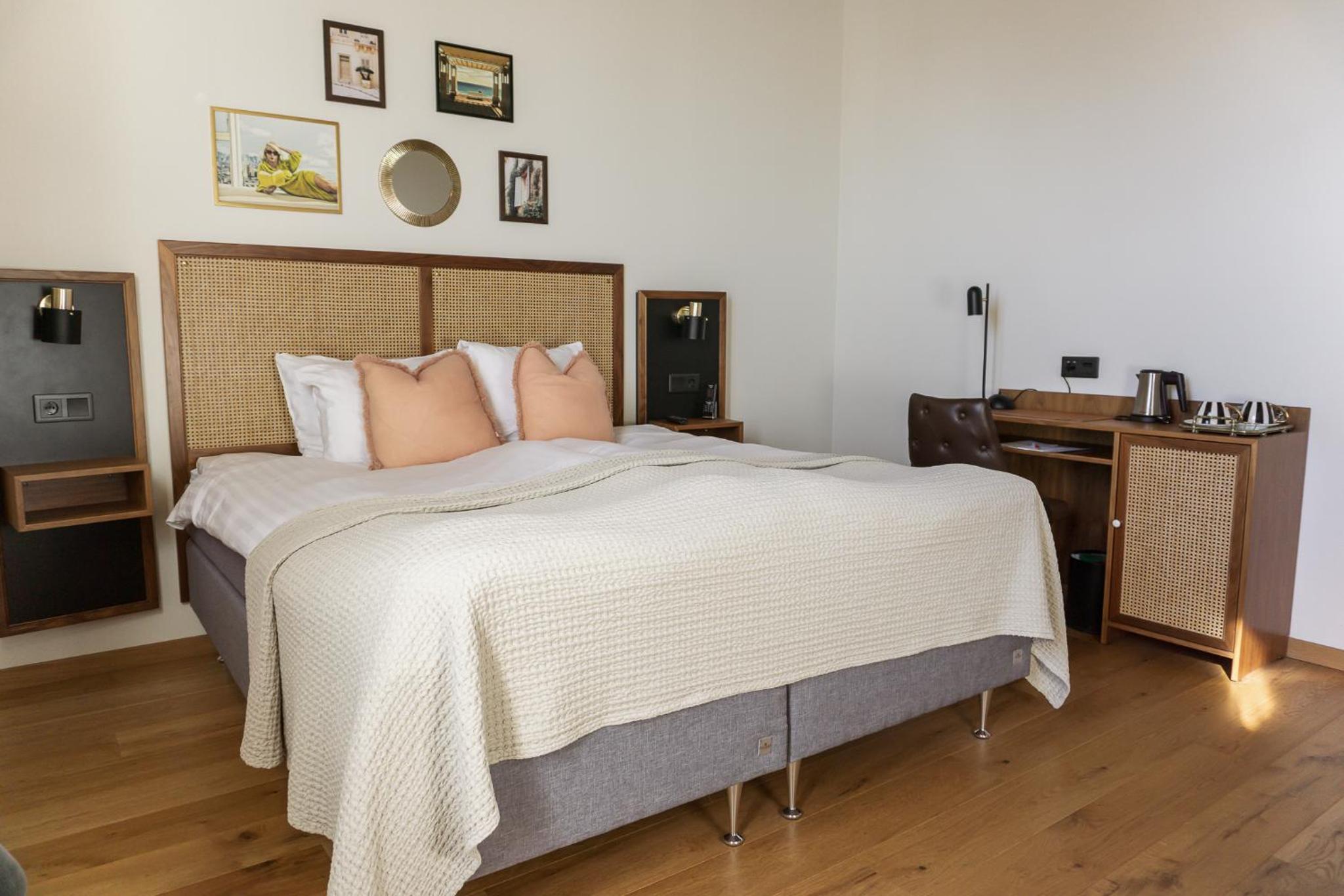Deluxe Double Room - Photo 4