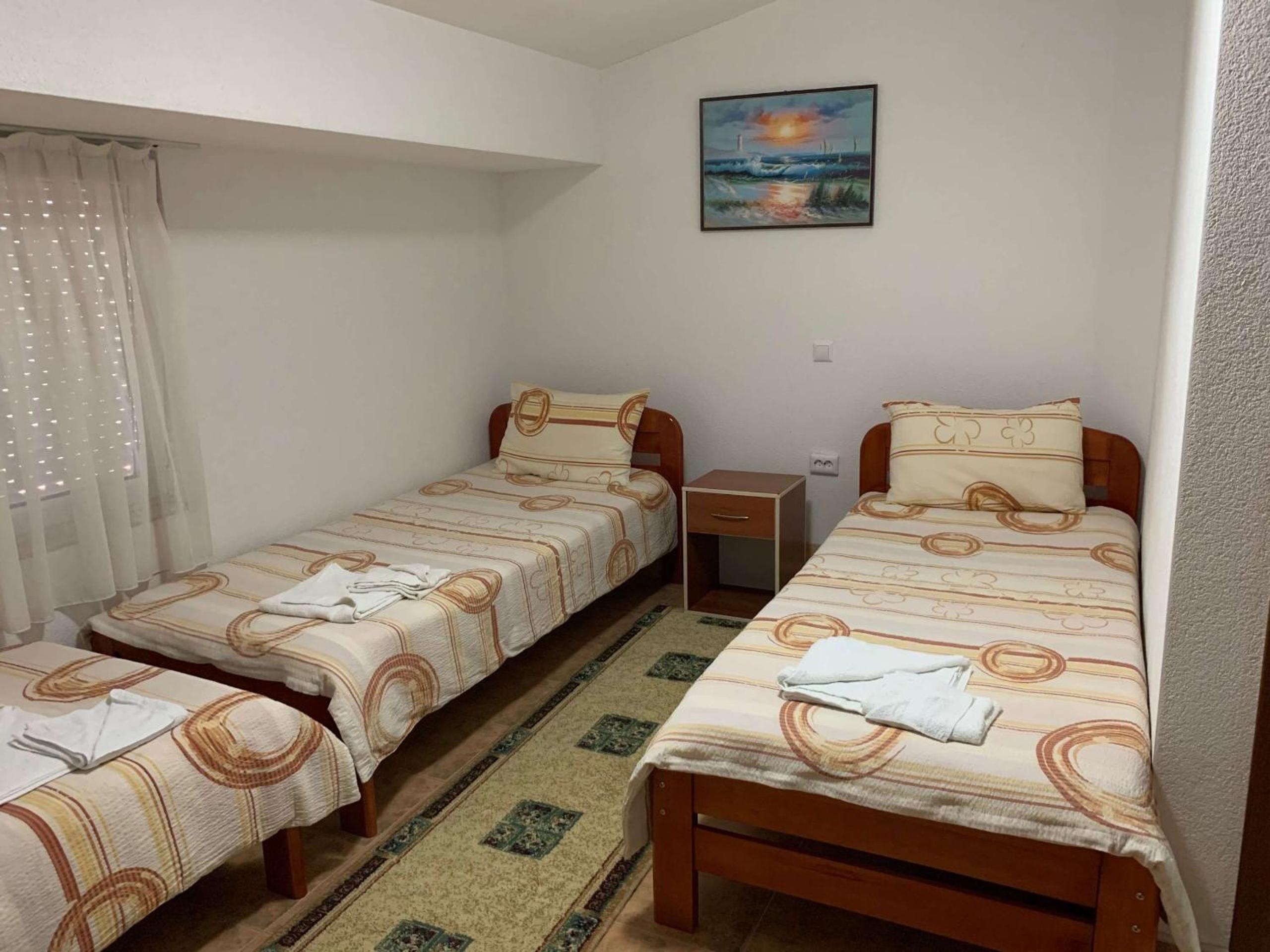 Standard Triple Room - Photo 5