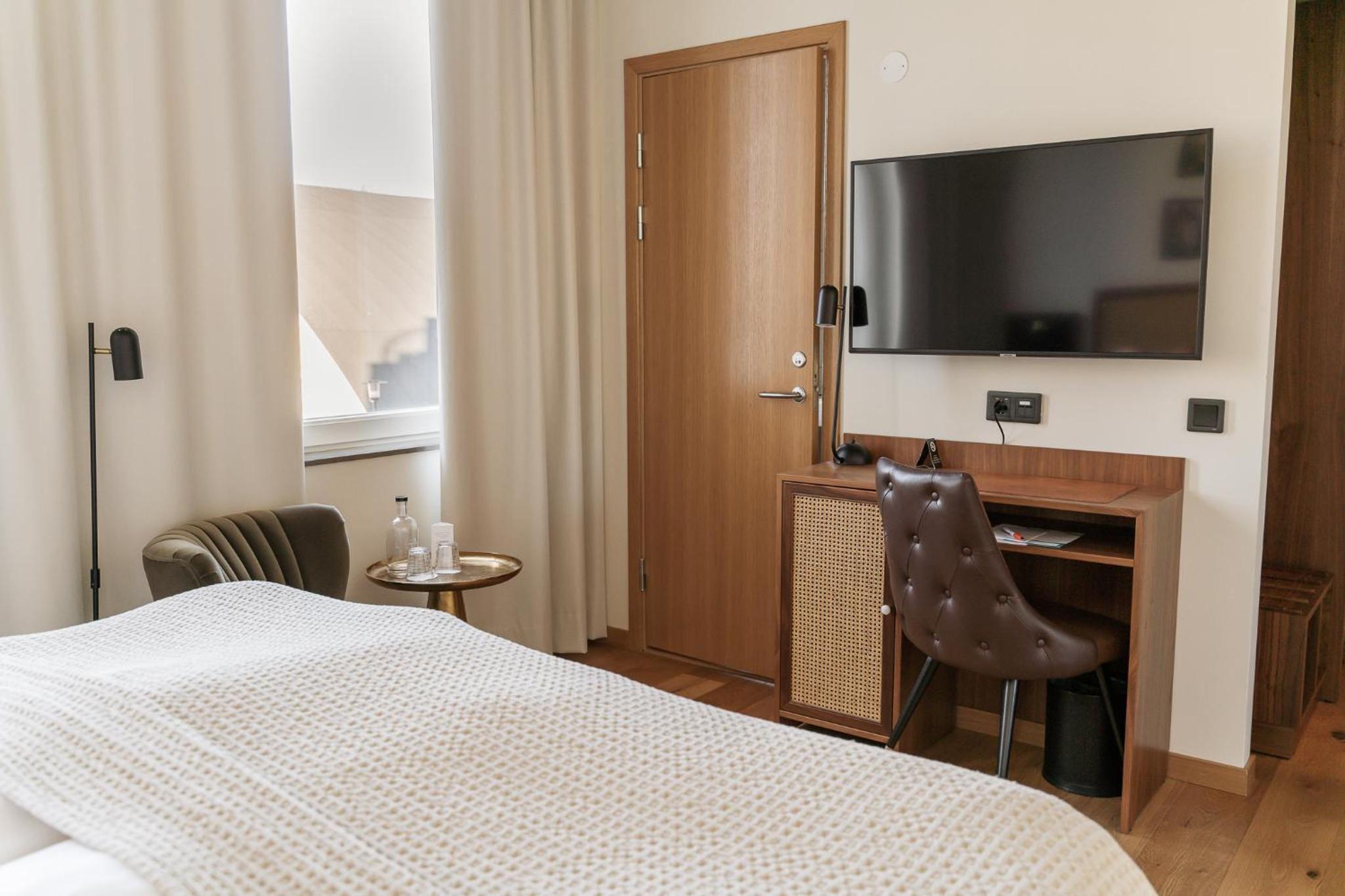 Standard Double Room - Photo 3