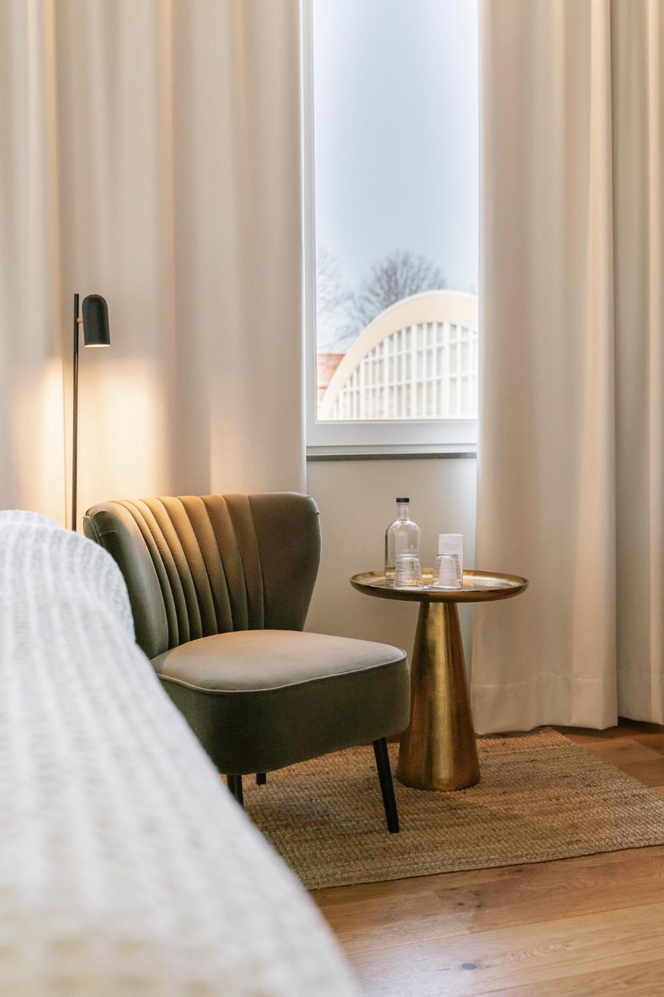 Standard Double Room - Photo 2