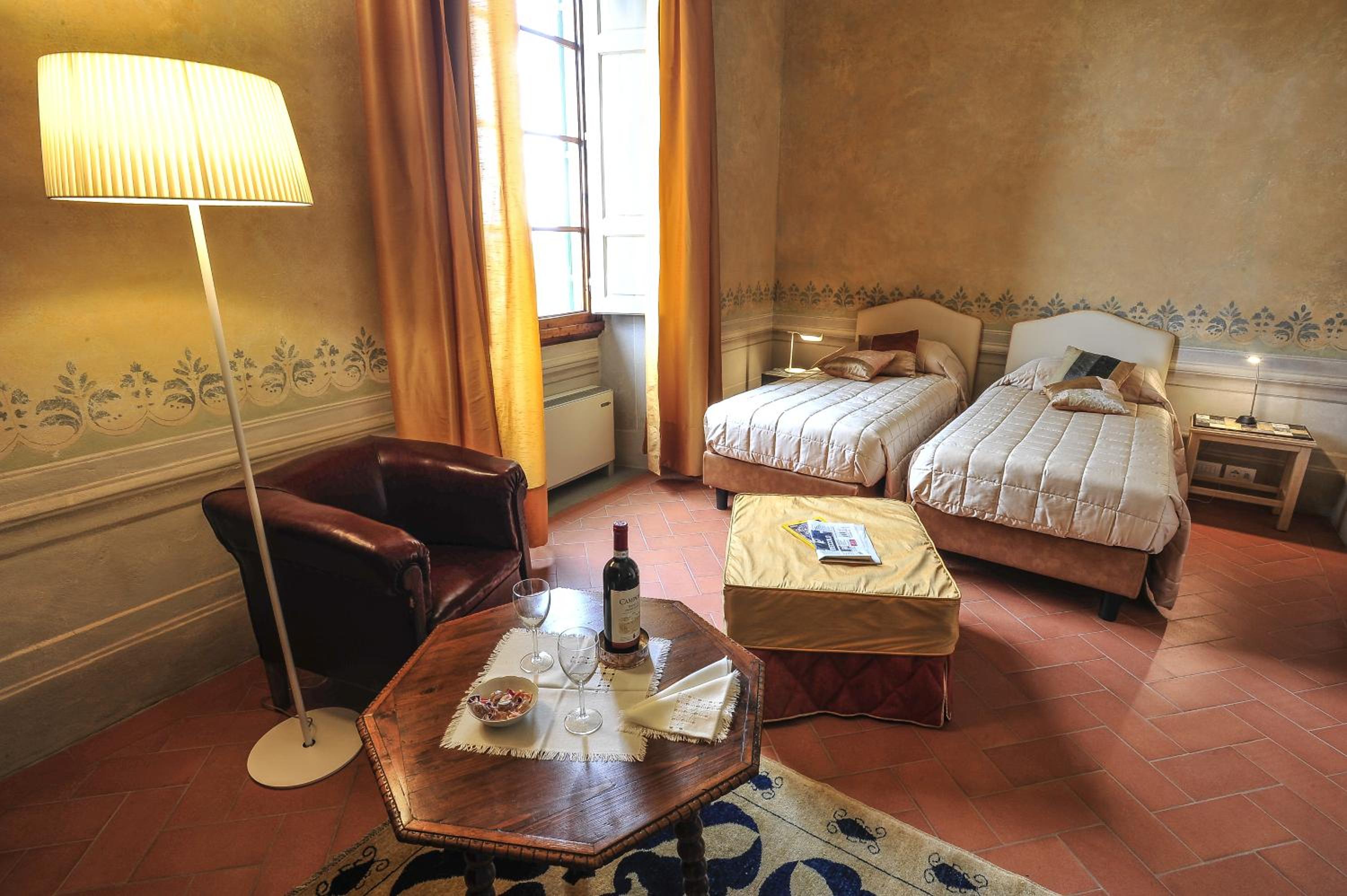 Deluxe Double Room photo 3