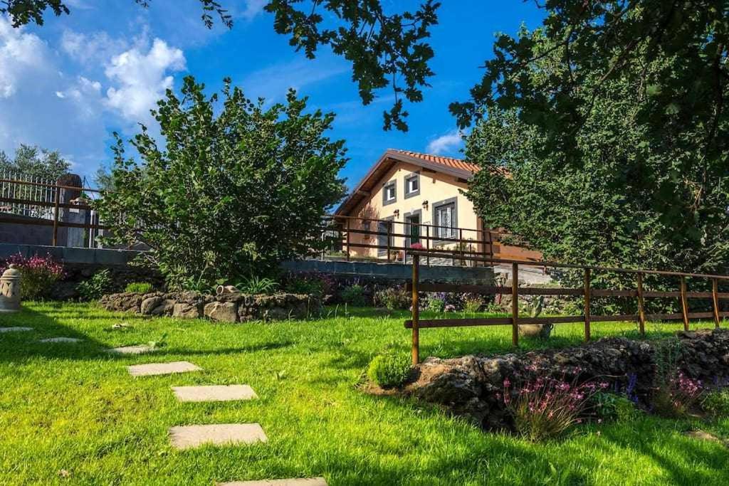 Villa photo 2