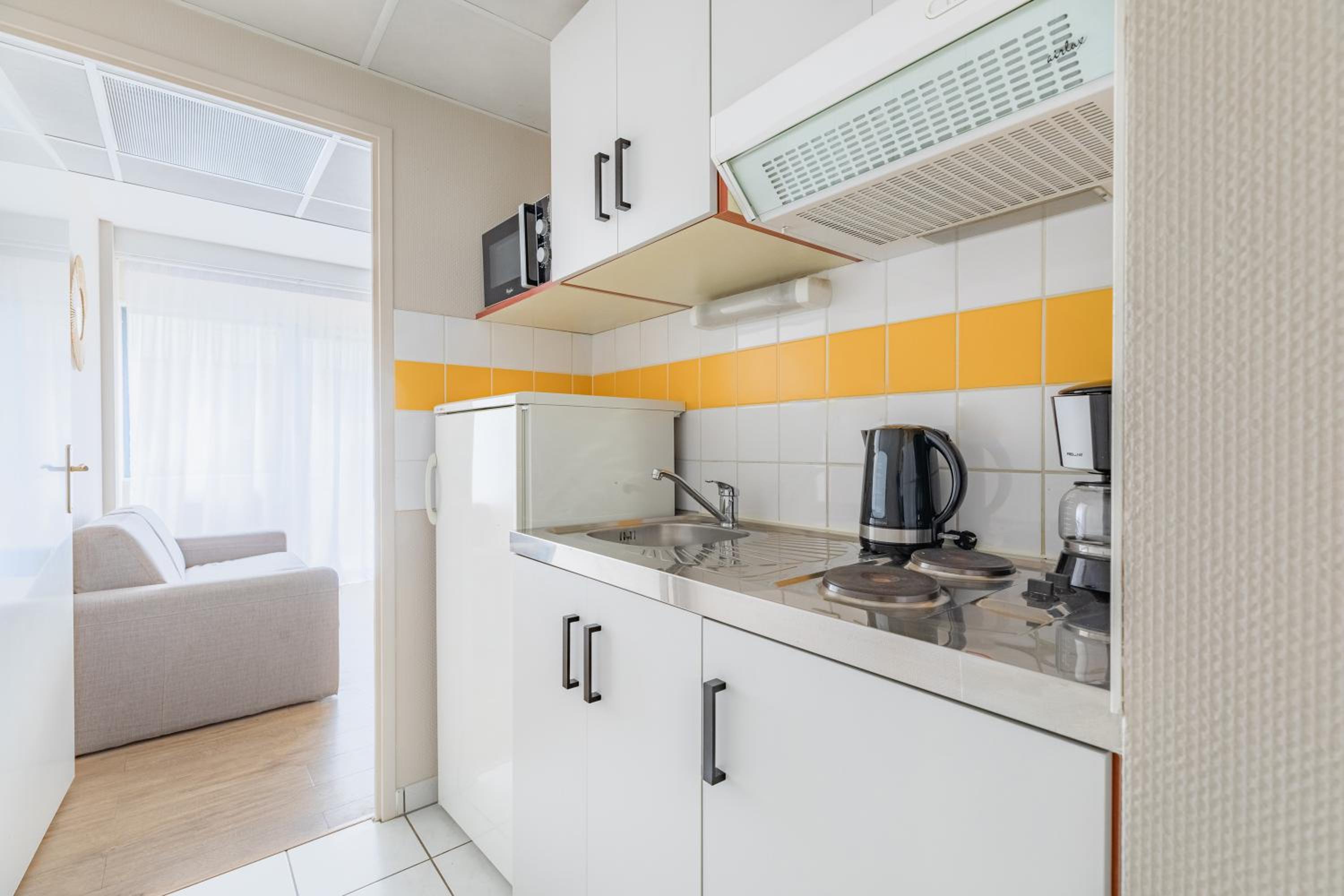 Apartment - Photo 2