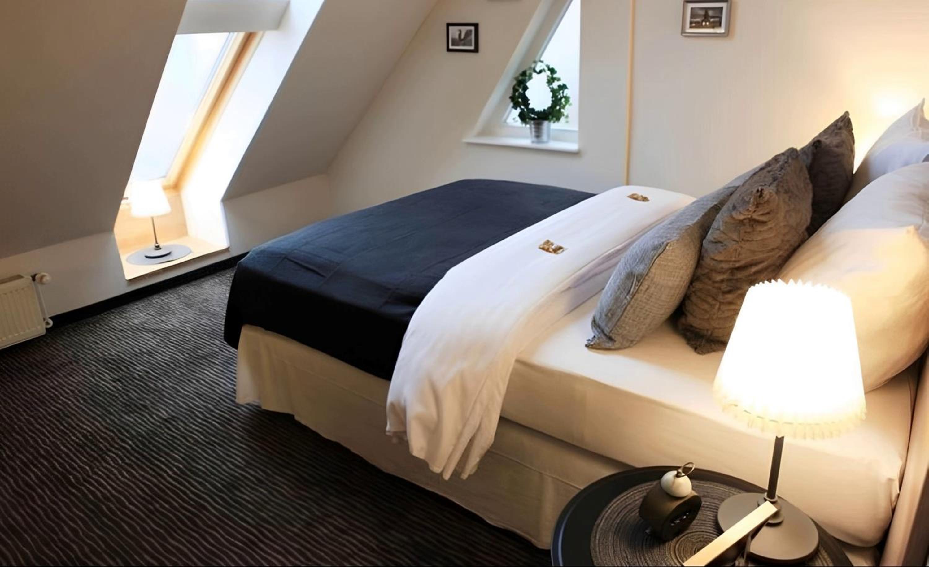 Double Room with Shared Bathroom