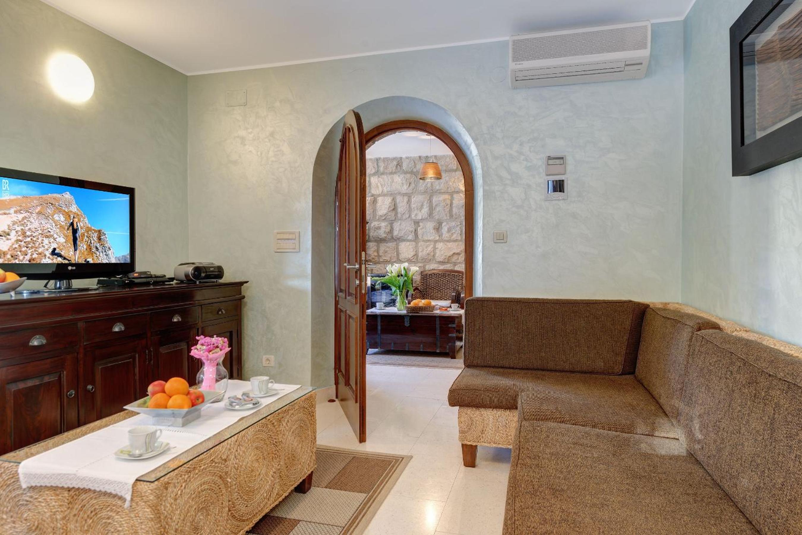 Five-Bedroom Villa