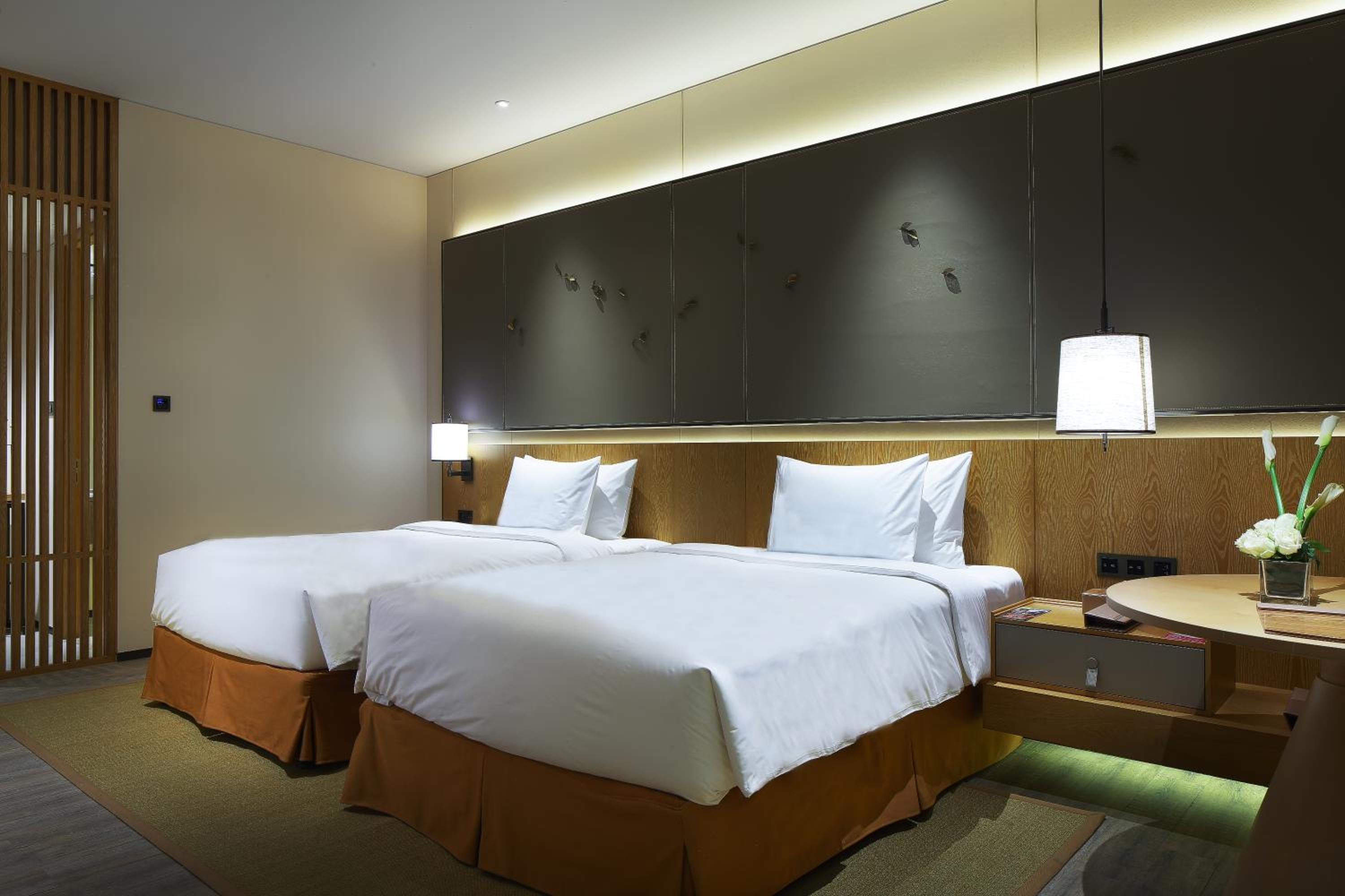 Standard King Room