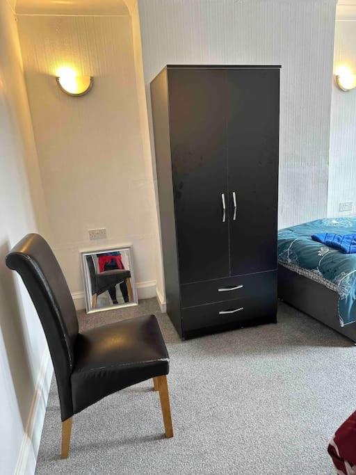 Deluxe Room (2 Adults + 1 Child) photo 1