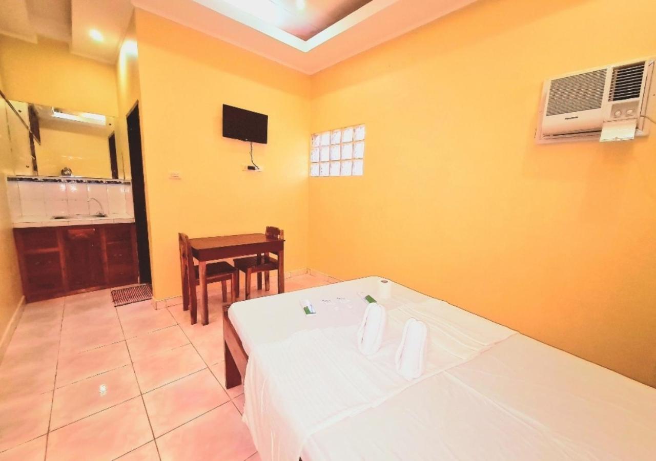 Budget Double Room - Photo 4