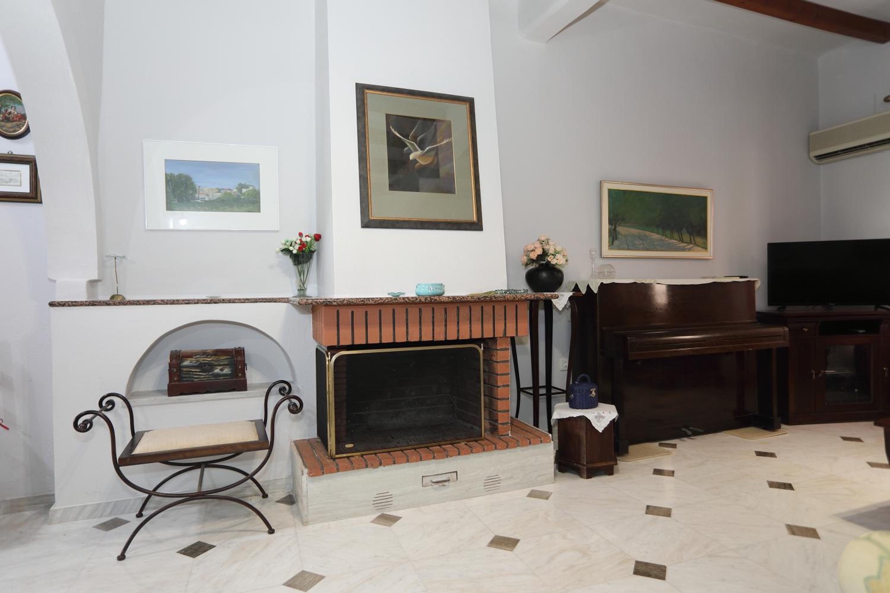 Three-Bedroom House photo 1