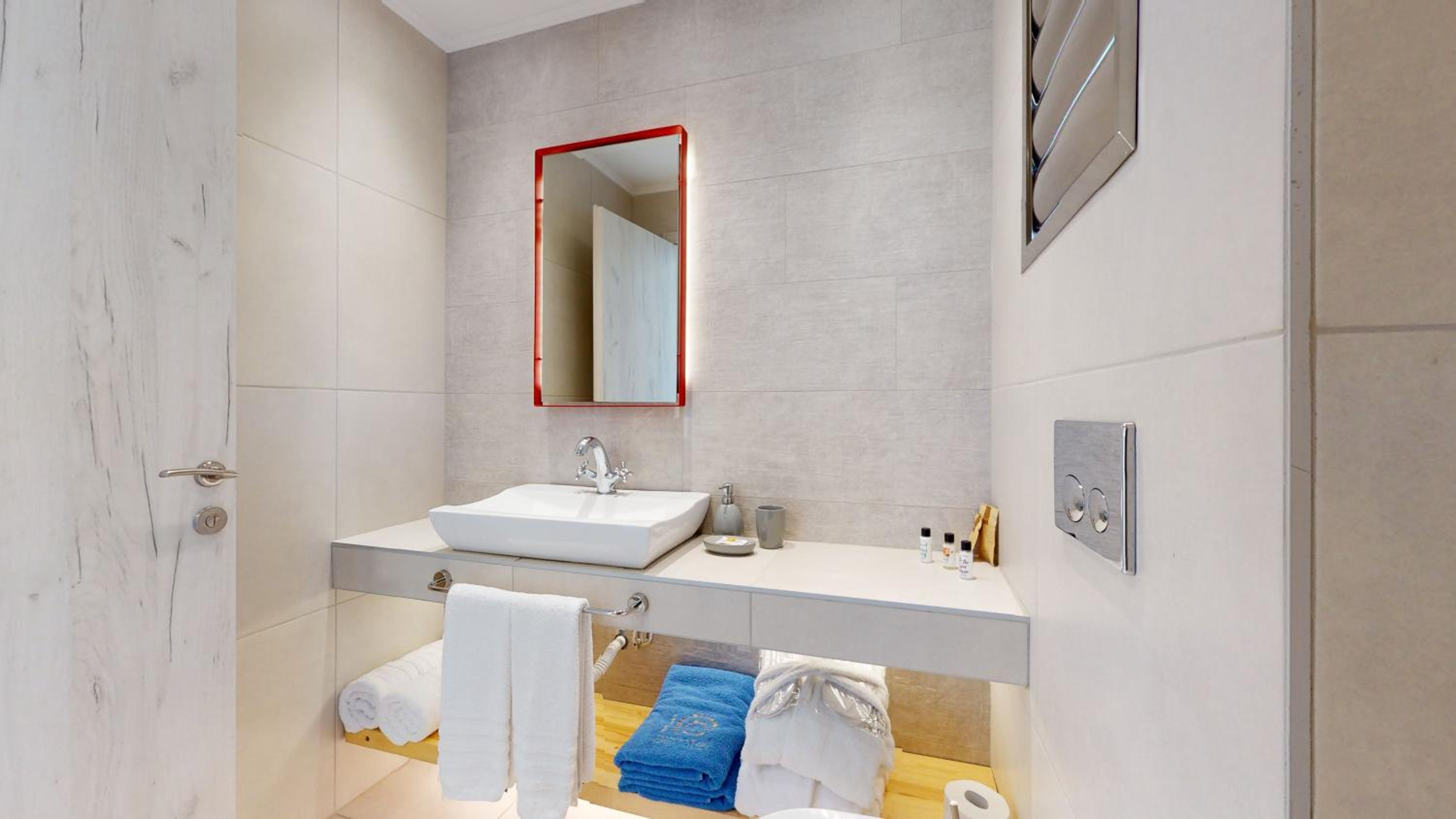 Superior Room - Photo 25