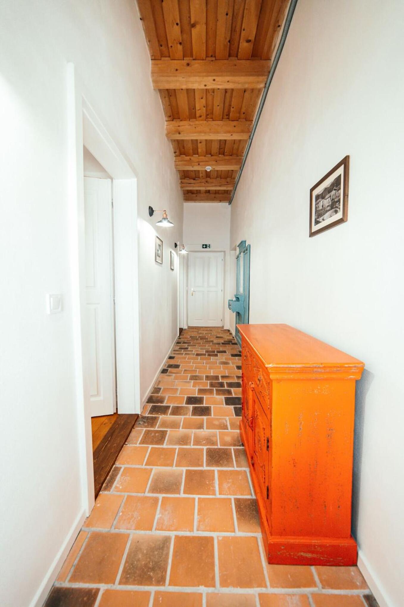Double Room with Private Bathroom - Photo 4