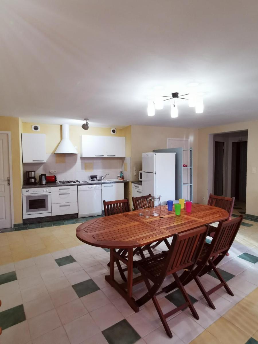 Two-Bedroom House with Garden "Angela" photo 2