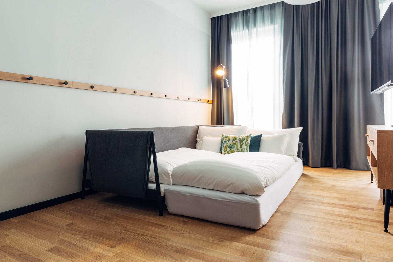 One-Bedroom Apartment with Balcony photo 3