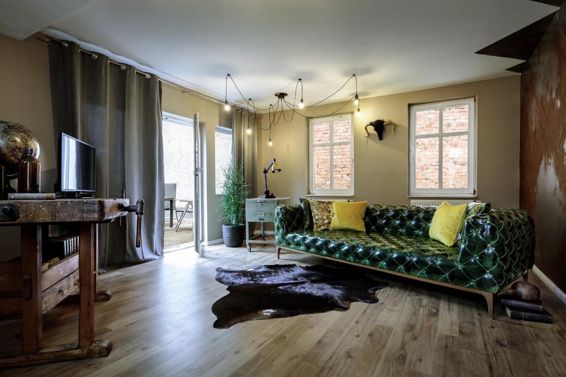 Apartment with Terrace - Photo 9