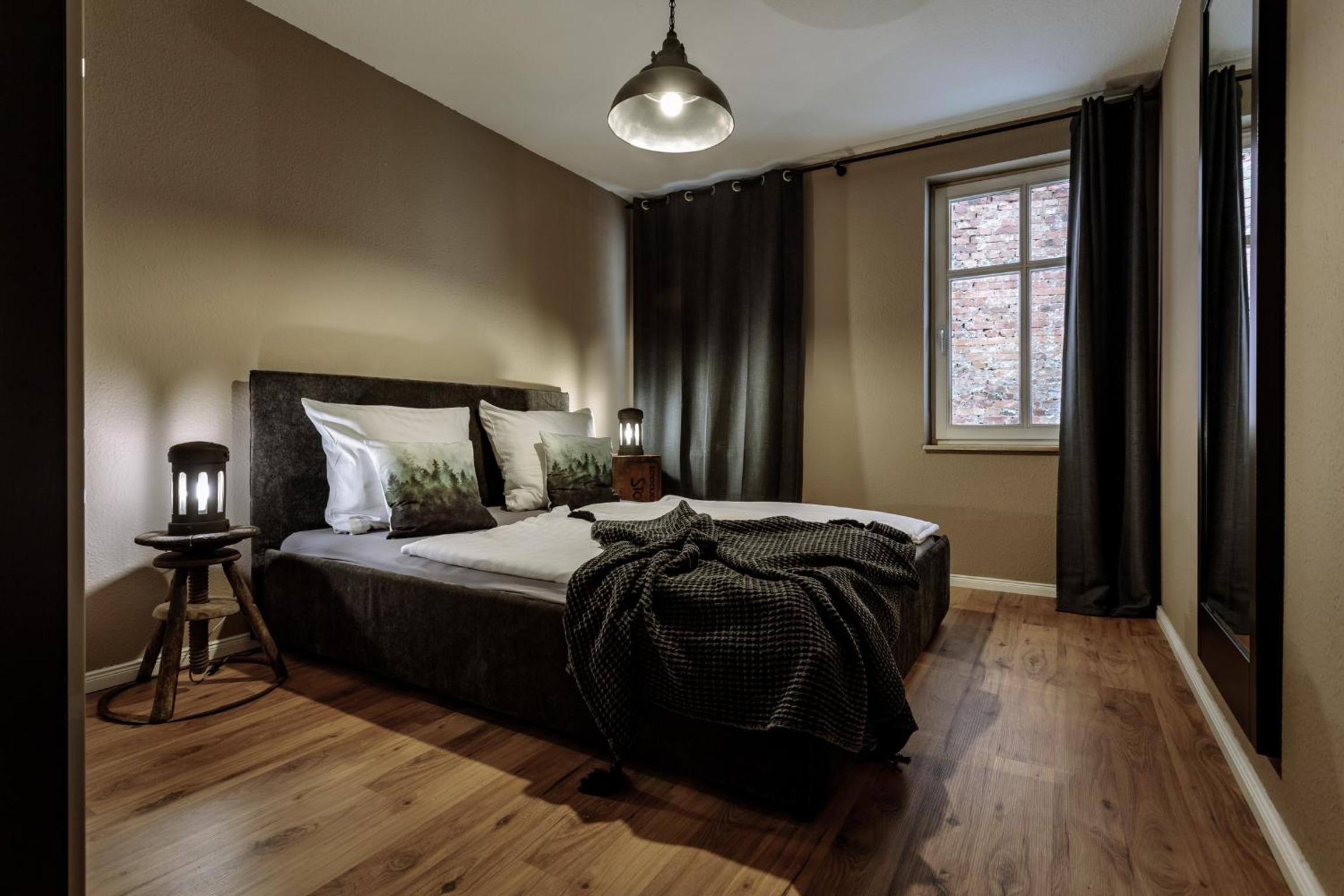 Apartment with Terrace - Photo 7
