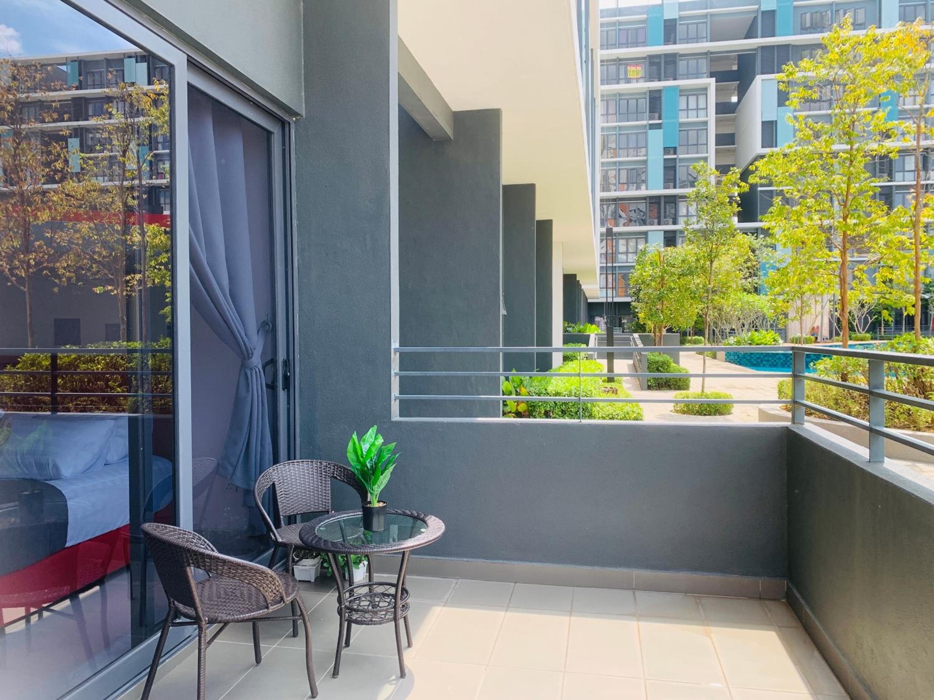 Apartment with Balcony