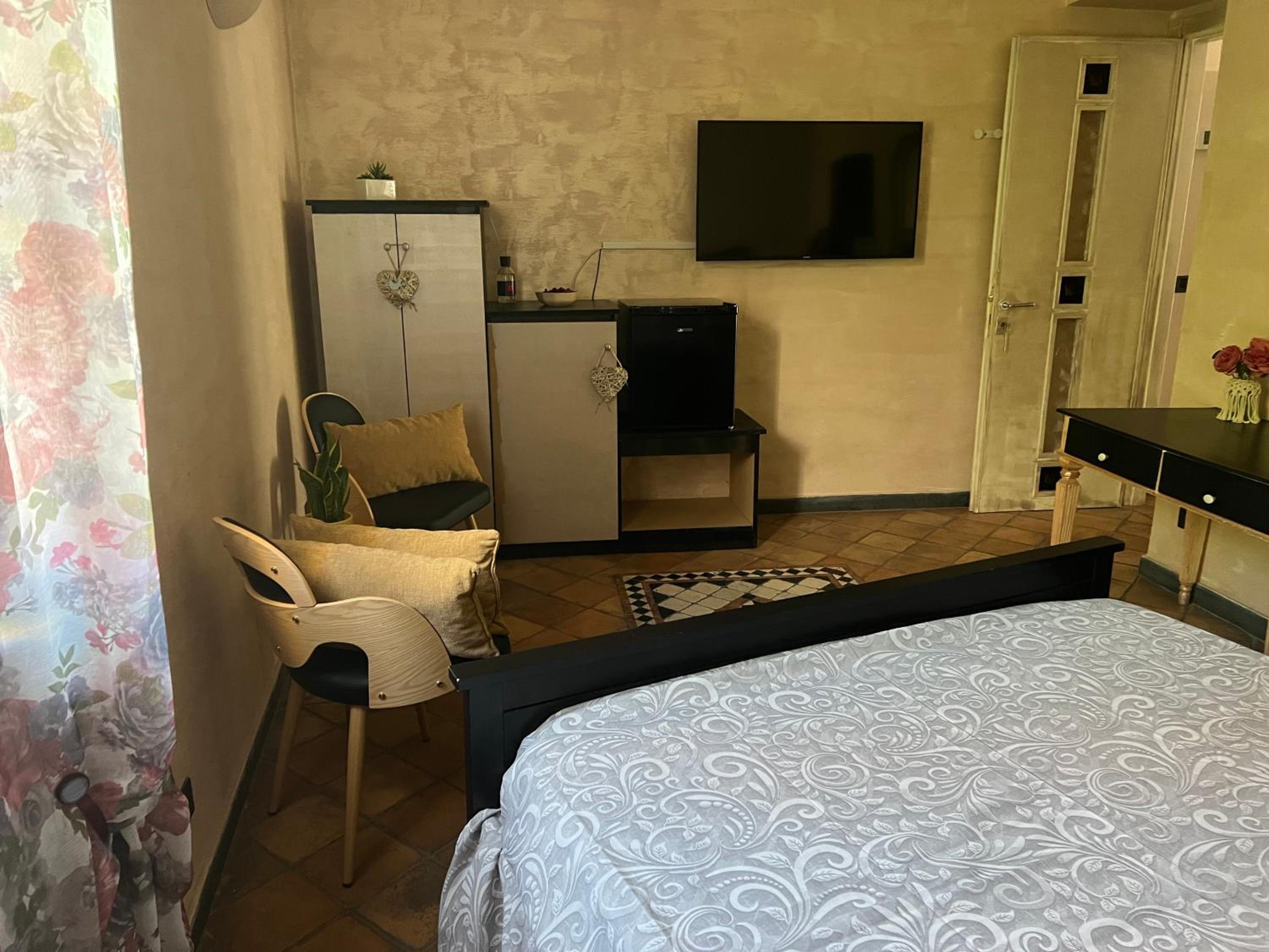Double Room with Private Bathroom photo 1